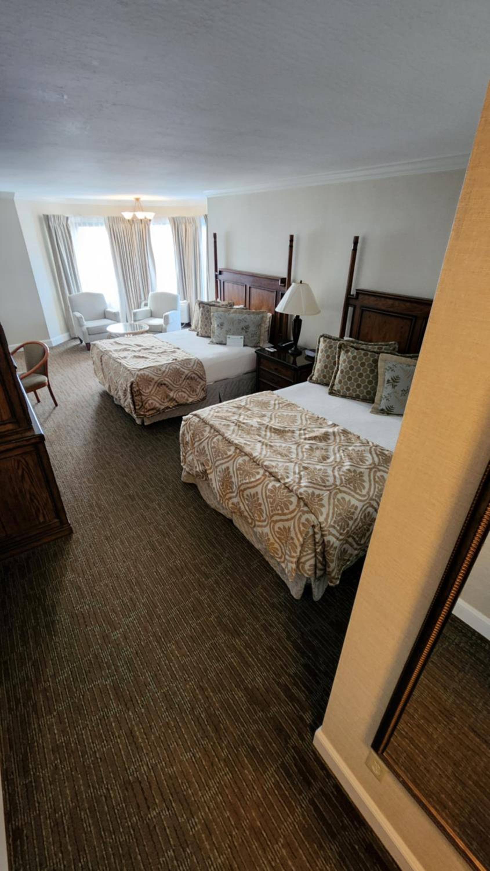 Queen Room with Two Queen Beds - Photo 7