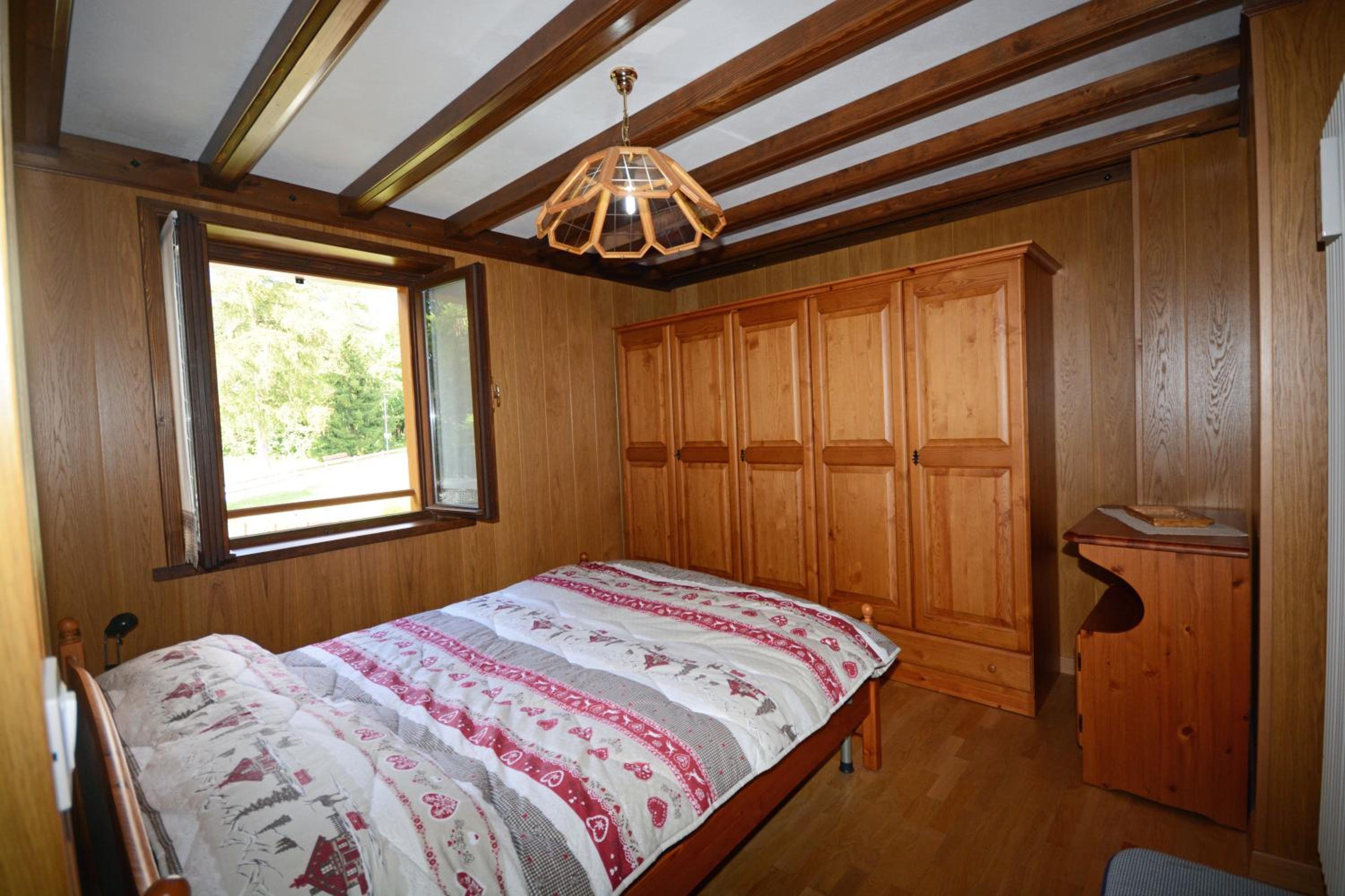 Three-Bedroom House photo 1