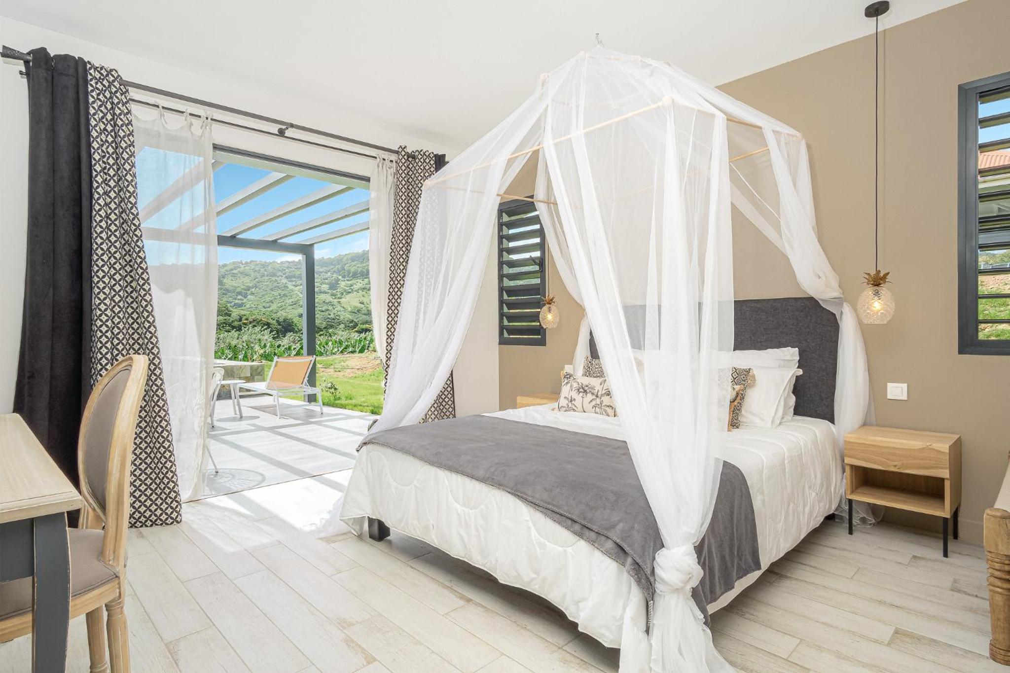 Three-Bedroom Villa photo 2