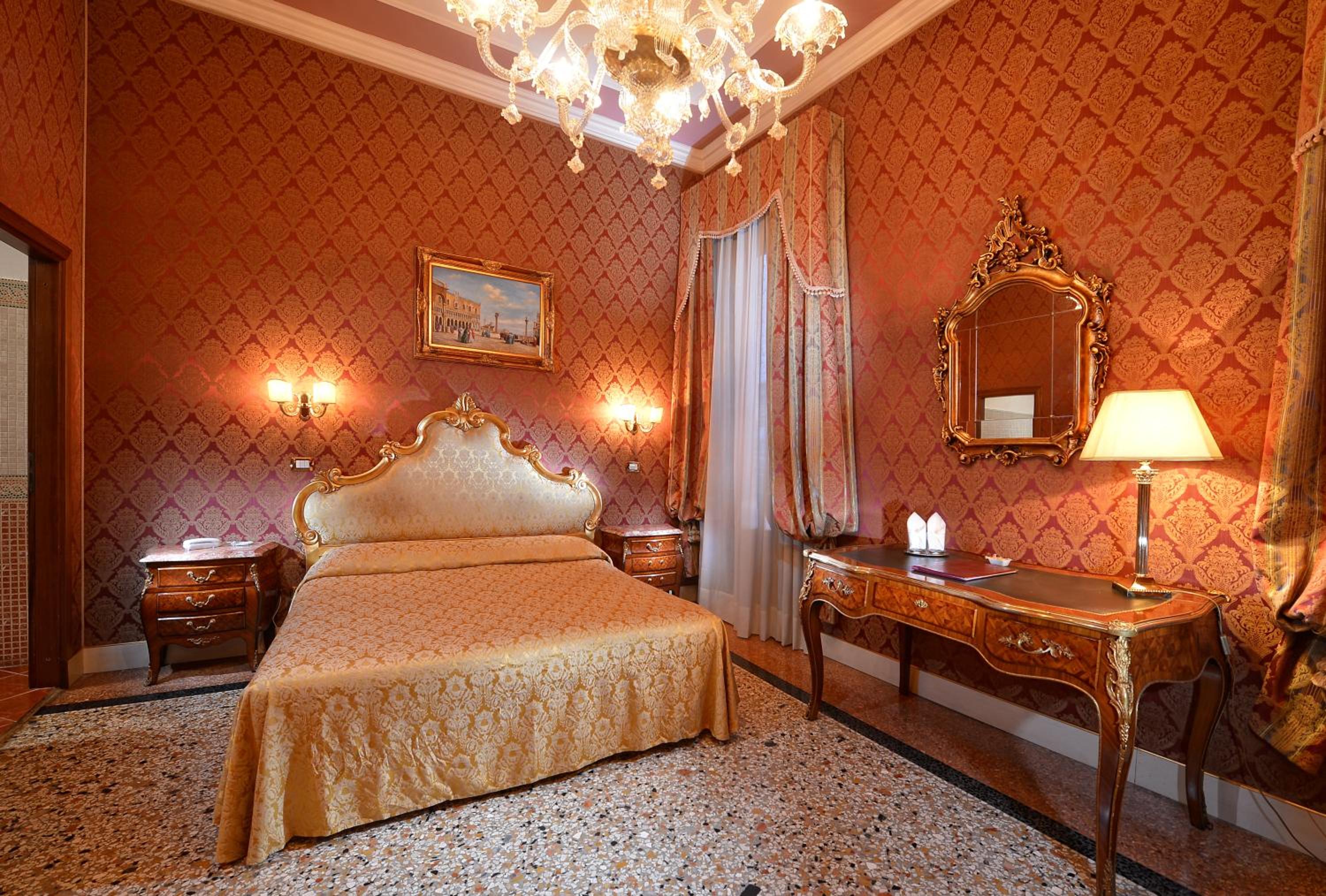 Superior Triple Room photo 2