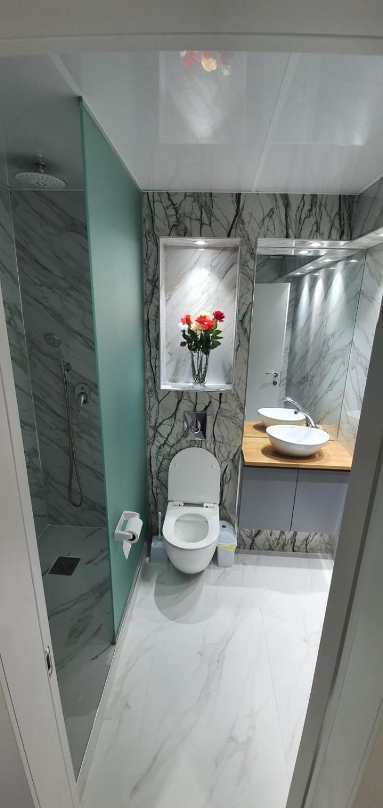 Apartment with Sea View - Photo 12