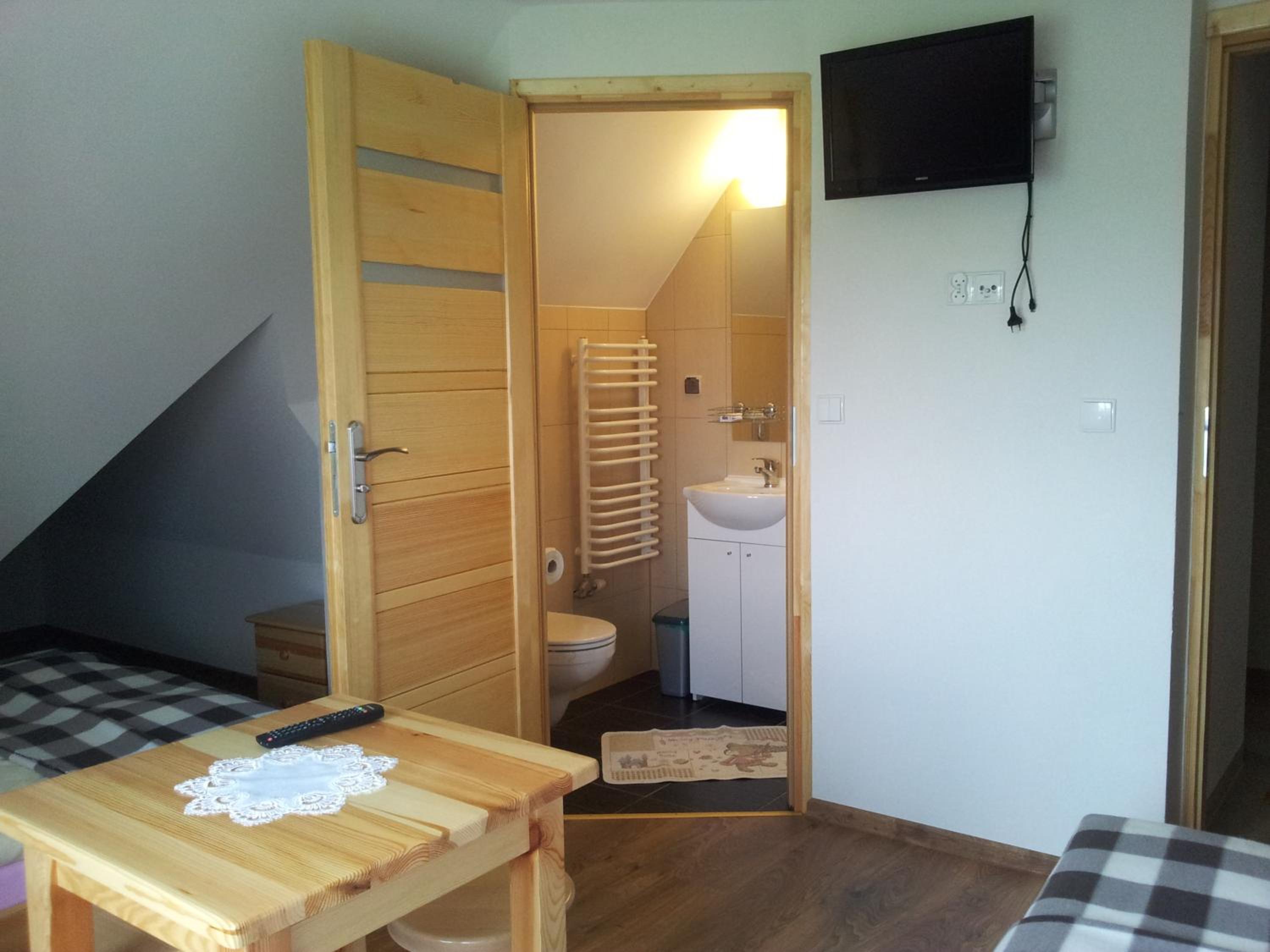 Triple Room - Photo 6