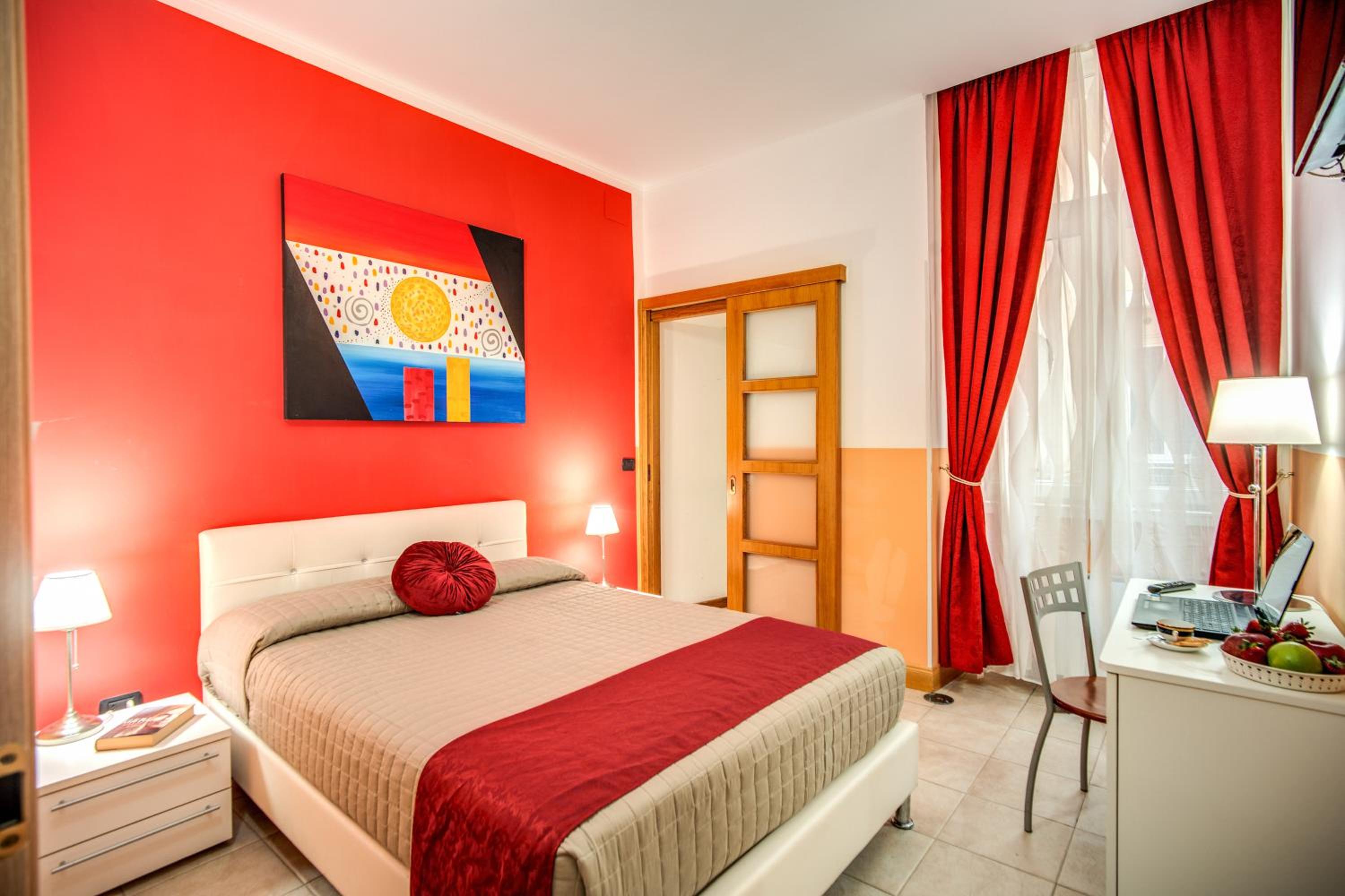 Economy Double Room photo 2