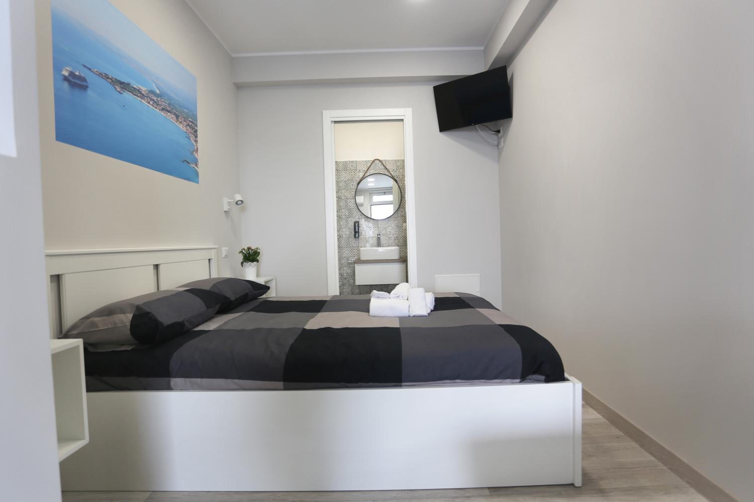 Deluxe Double Room with Sea View photo 1