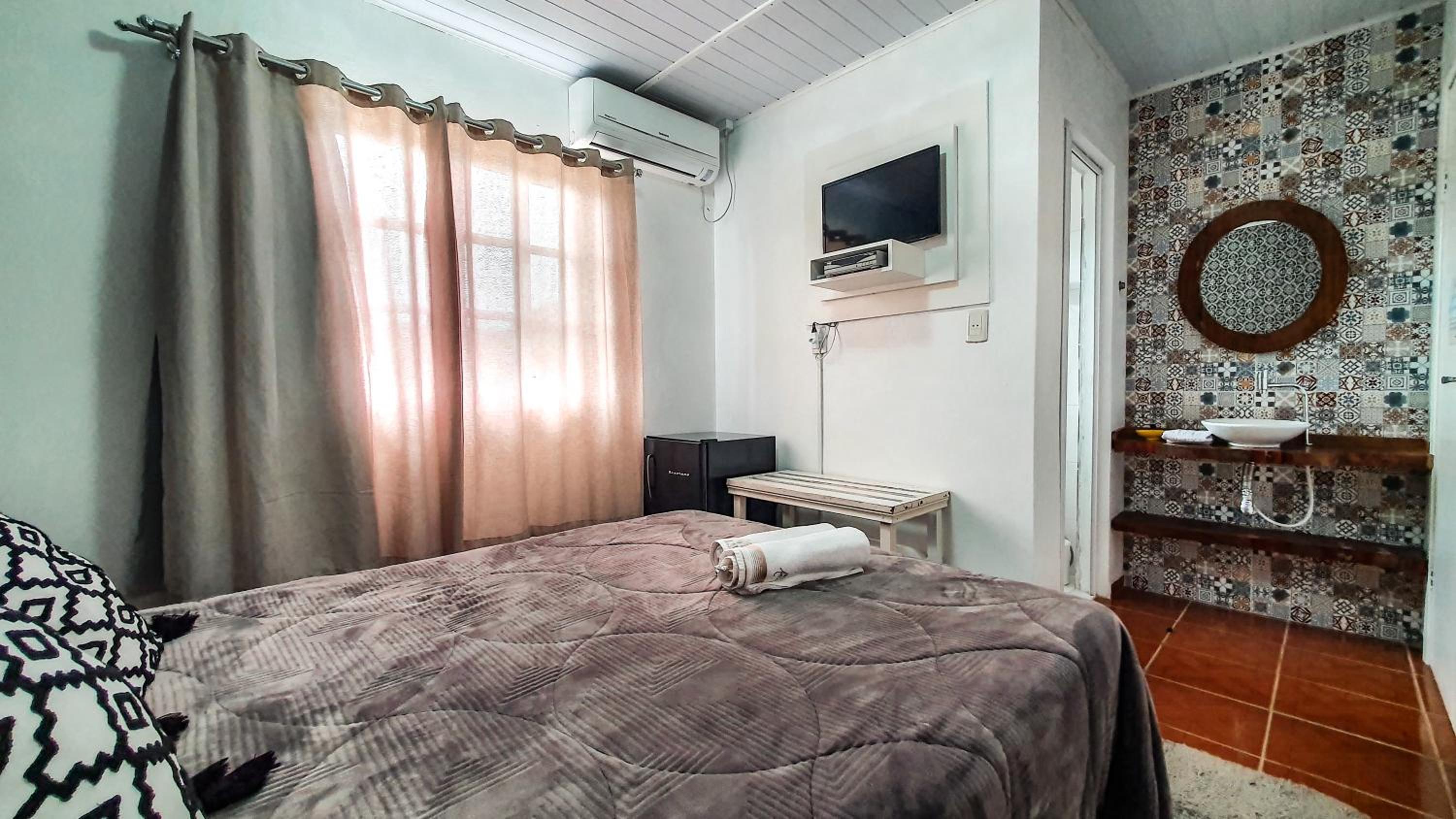 Executive Suite - Photo 3