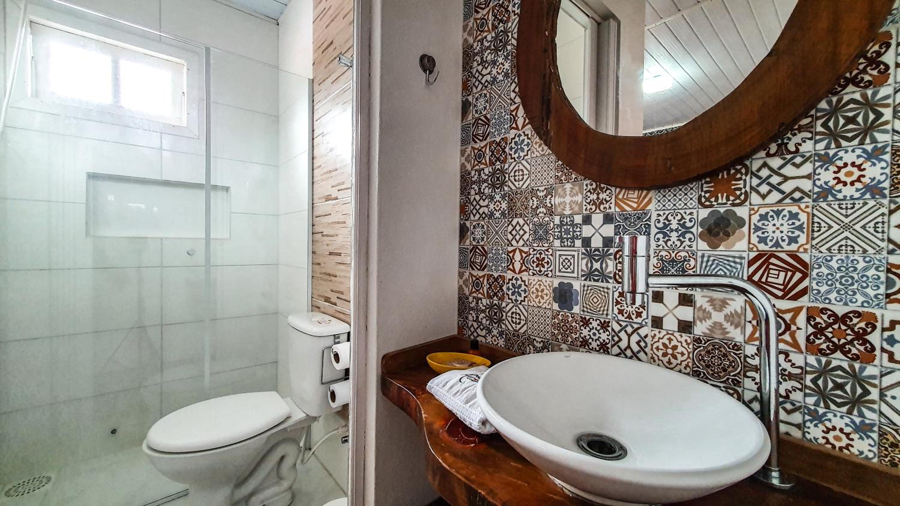 Executive Suite - Photo 2