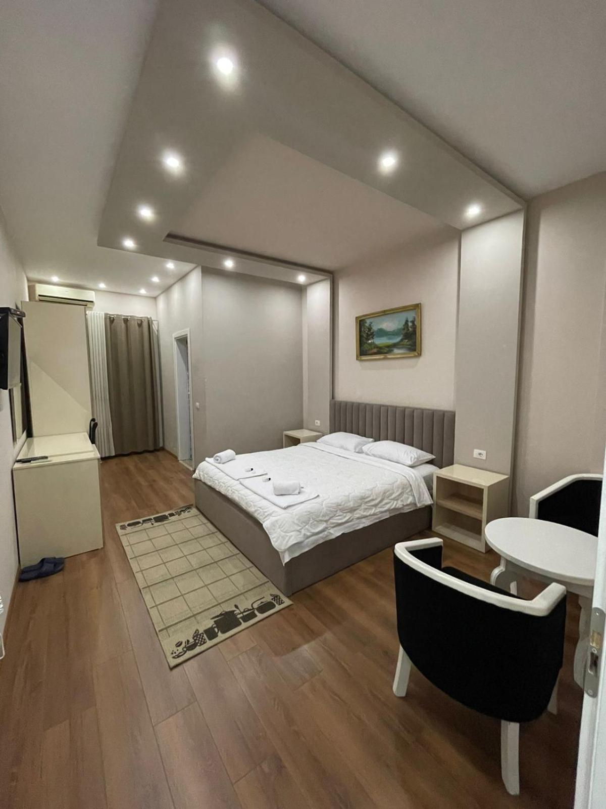 Standard Double Room photo 2
