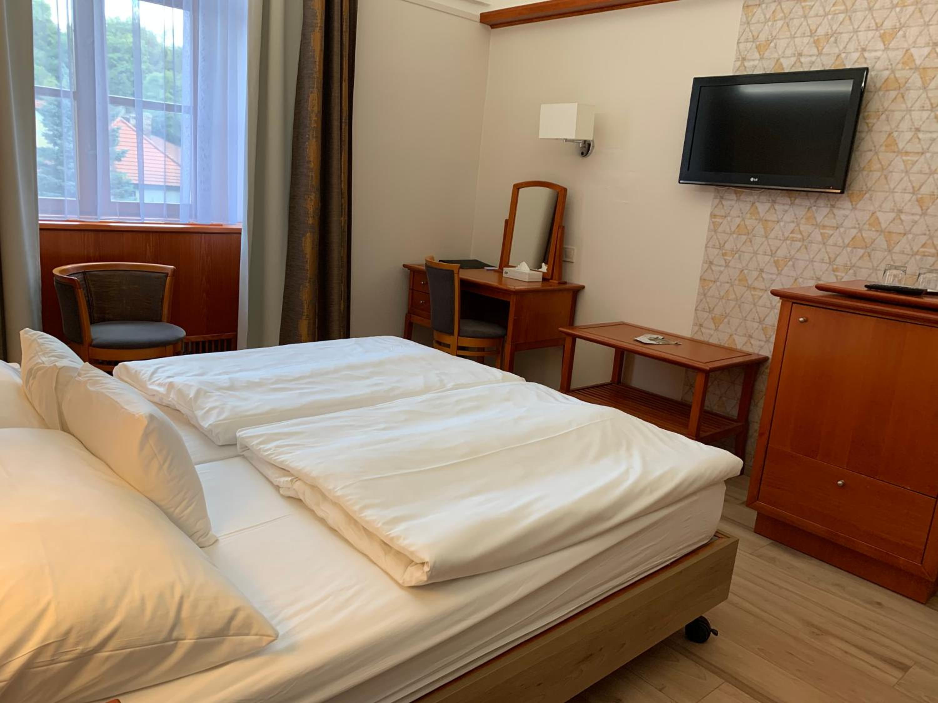 Superior Double or Twin Room - Photo 1