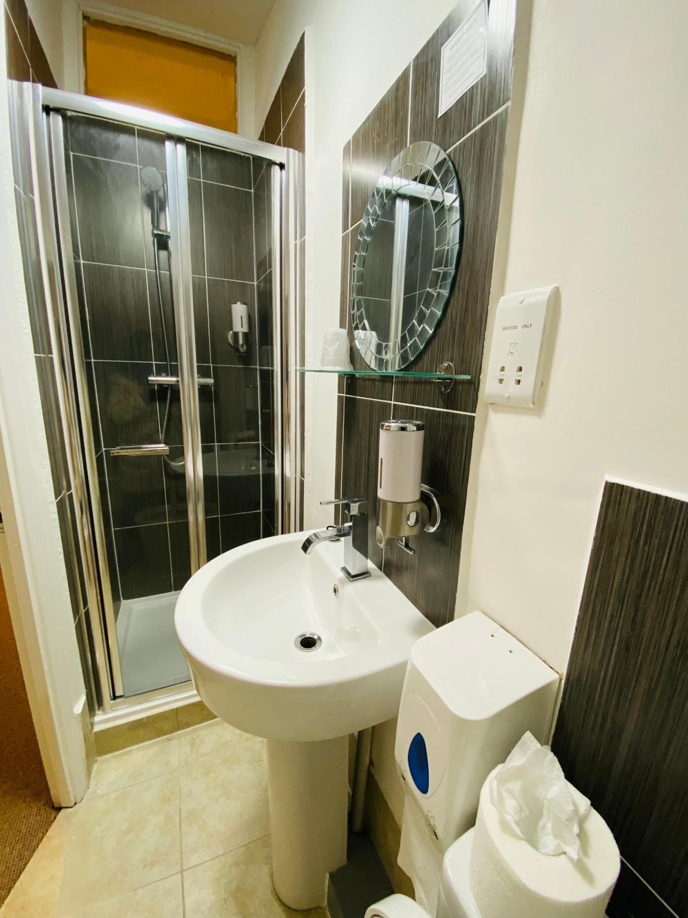 Small Double Room photo 2