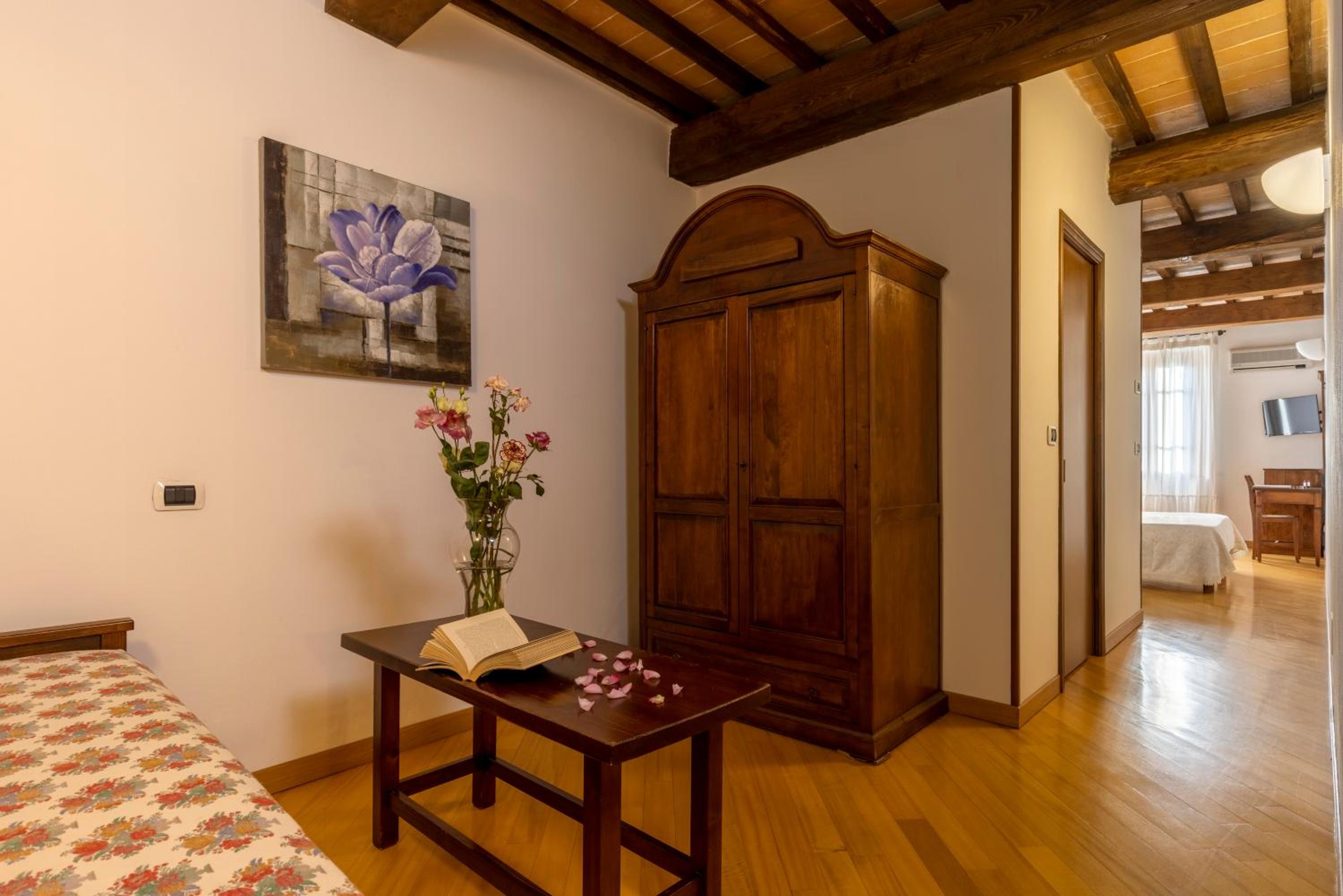 Double Room with Garden View photo 3