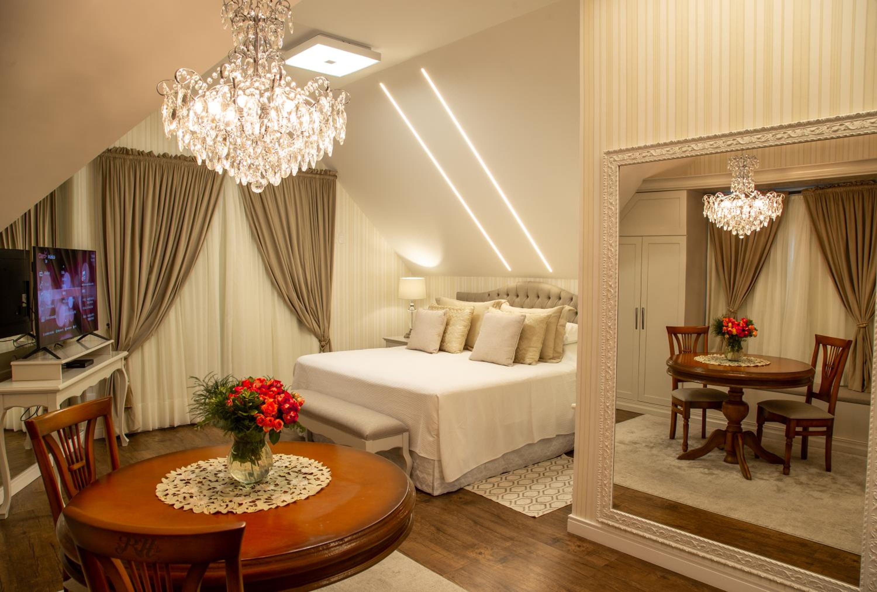 King Suite with Spa Bath