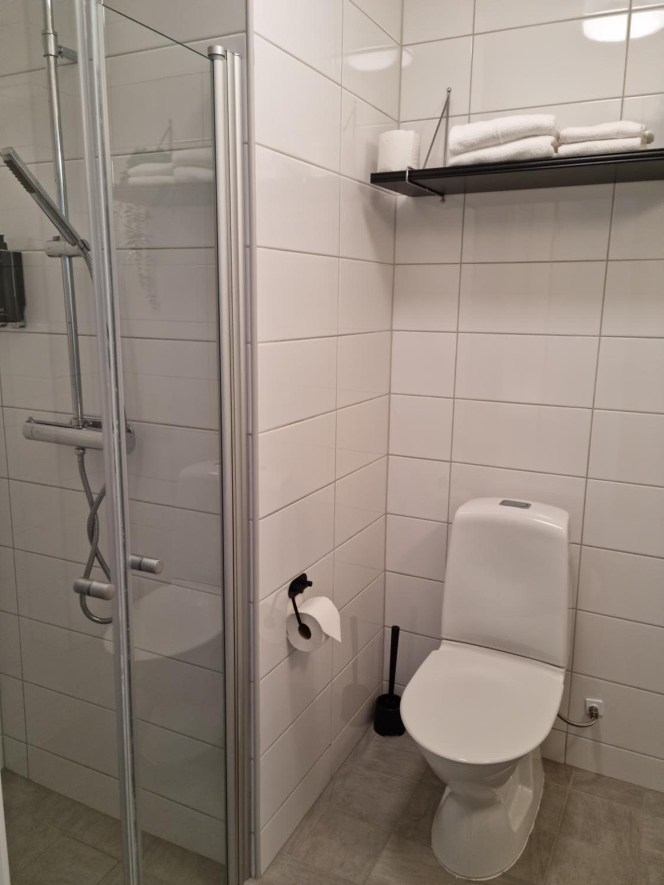 Double Room - Photo 10
