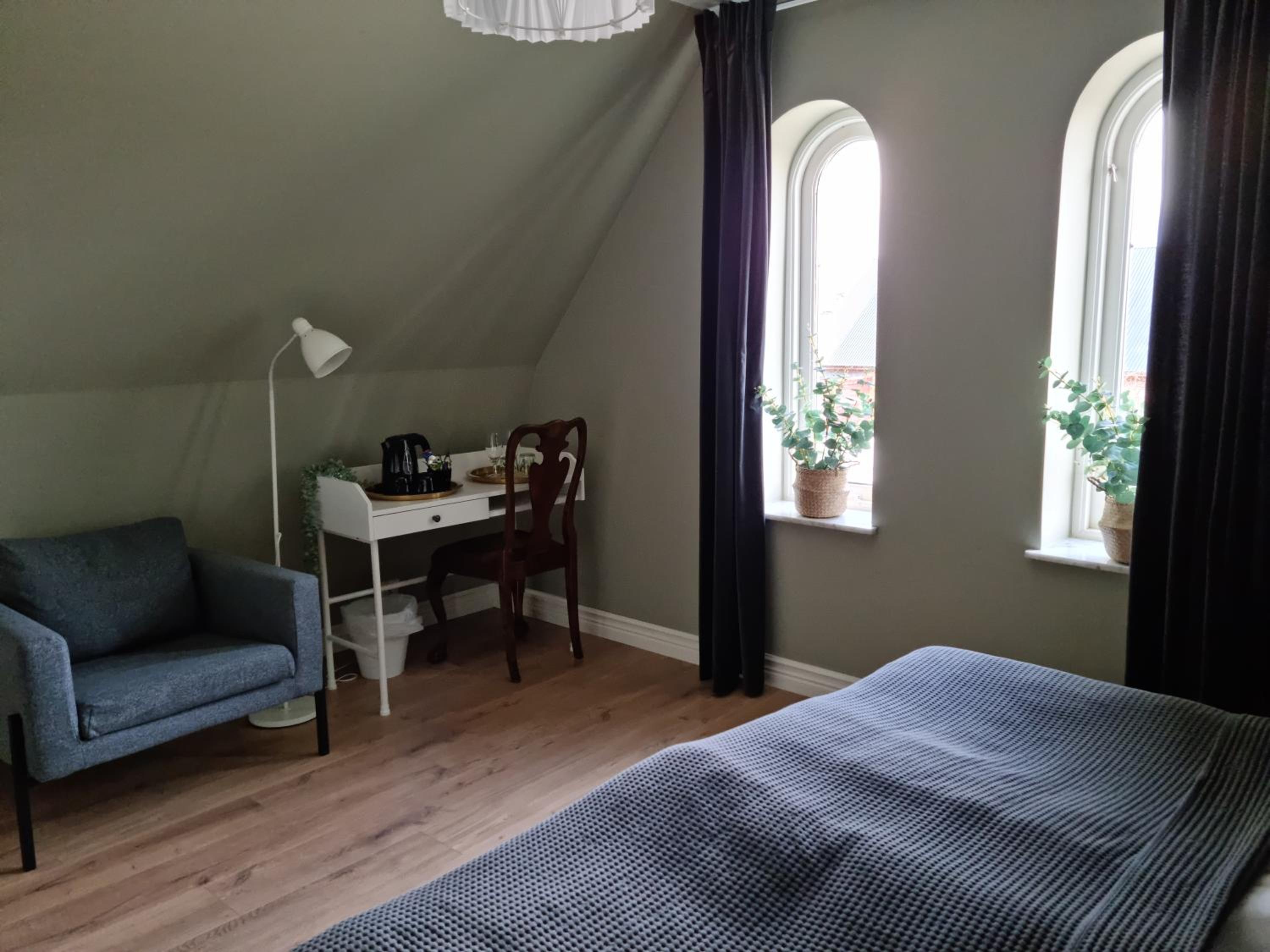 Double Room - Photo 7