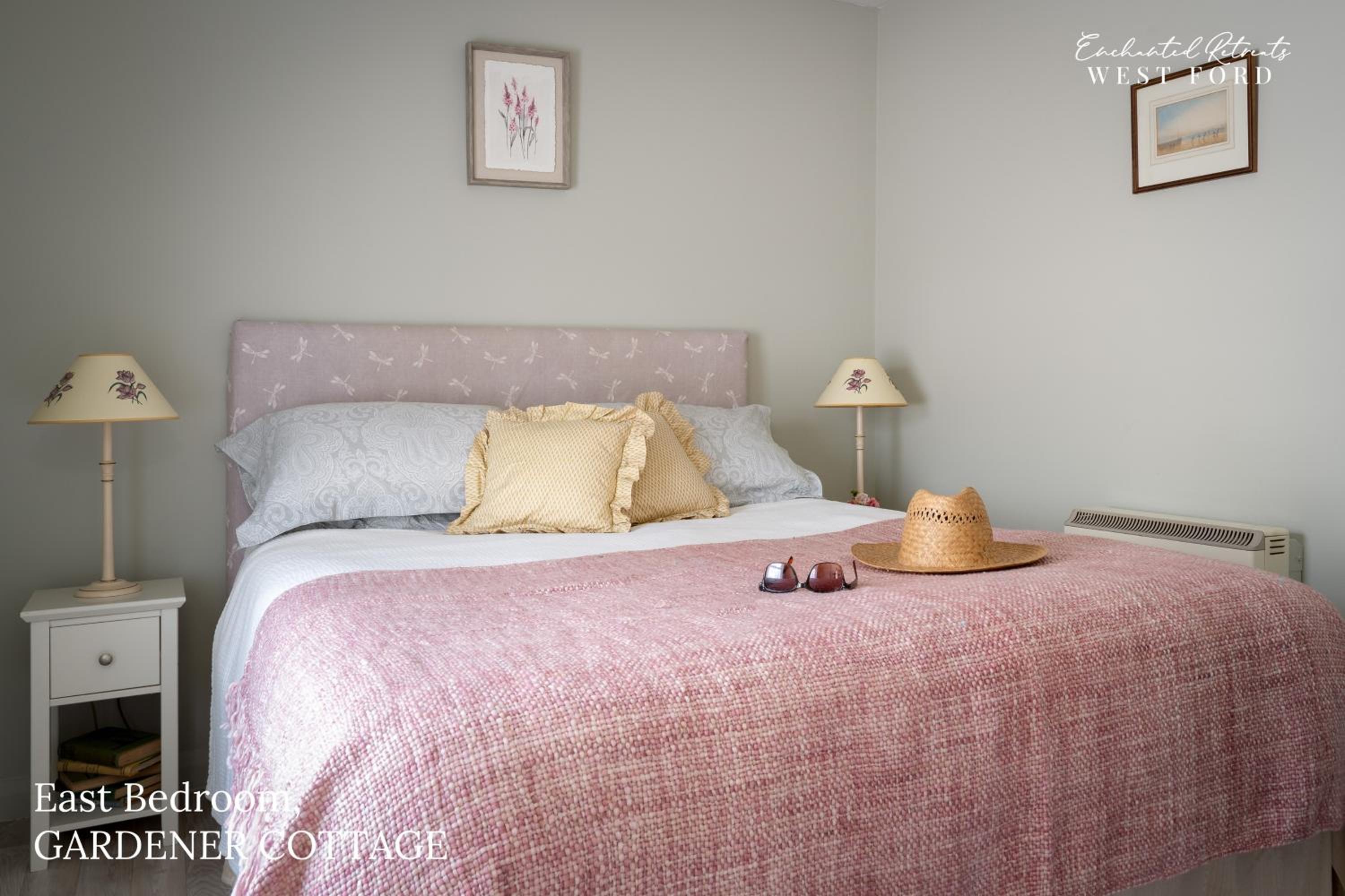 Two-Bedroom Cottage photo 2