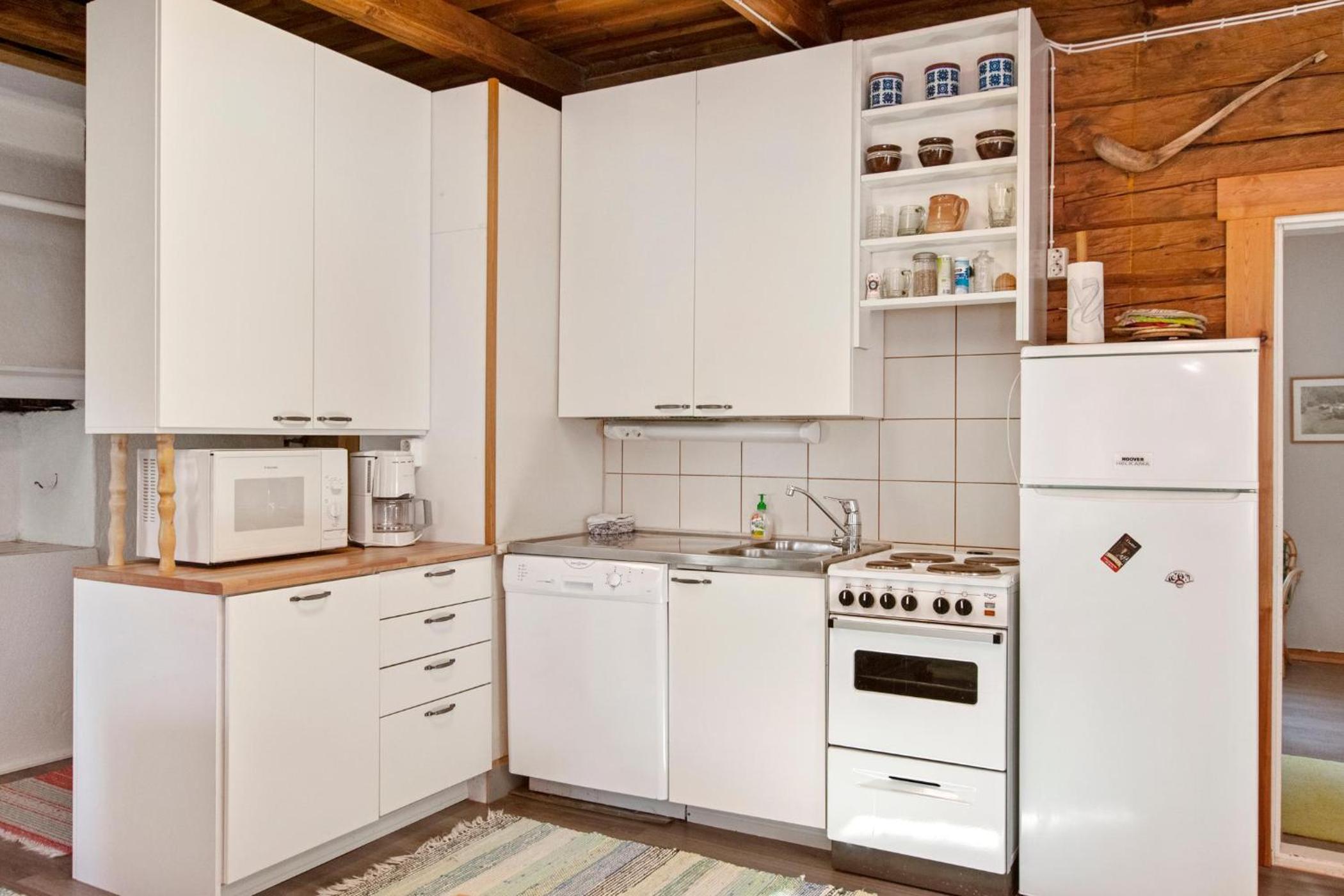 Two-Bedroom Cottage with Sauna - Photo 11