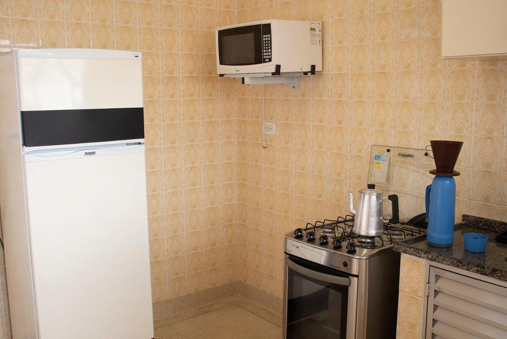 Apartment with Balcony - Photo 3