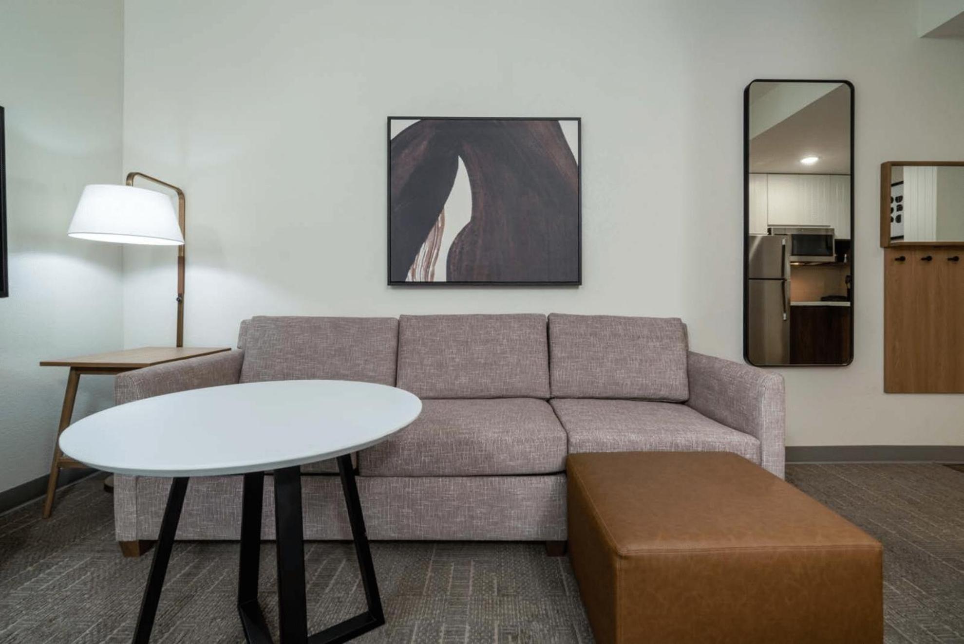 Studio Suite - Photo 4
