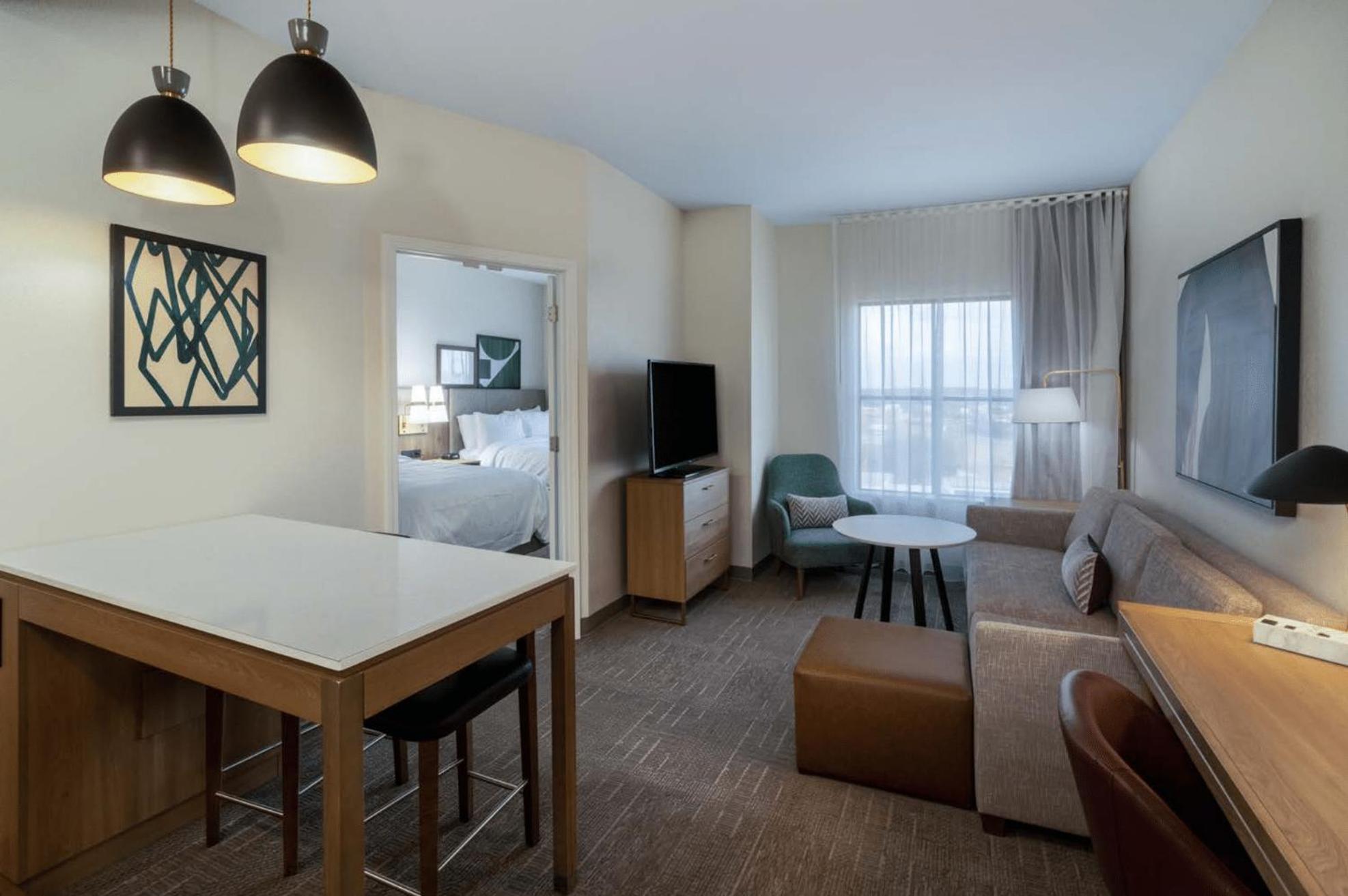 Queen Suite - Hearing Accessible - Photo 9