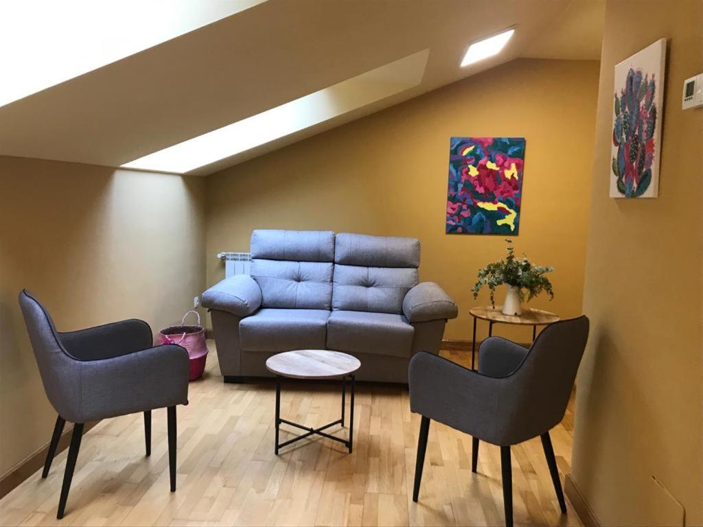 Casa de cuatro habitaciones