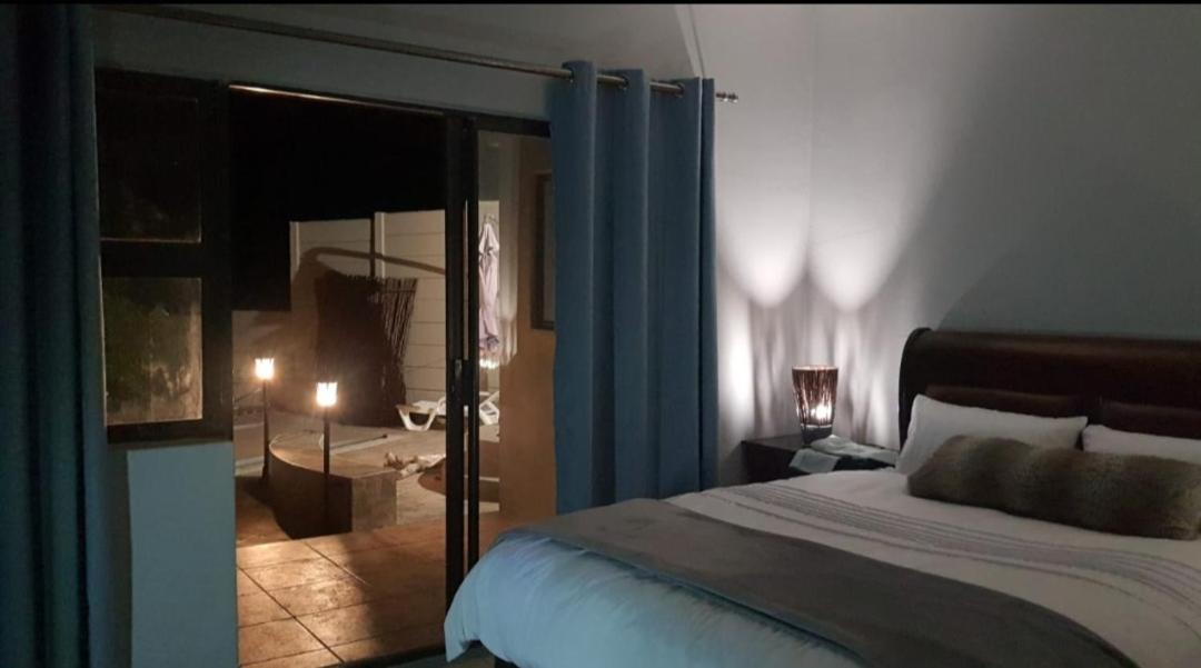 Double Room with Patio - Photo 1