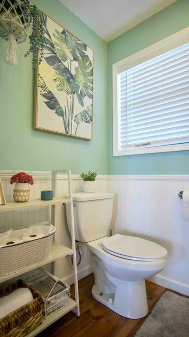 Three-Bedroom House - Photo 8