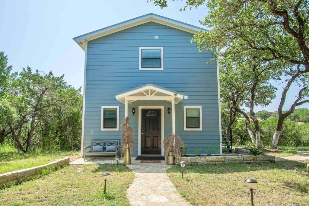 Three-Bedroom House - Photo 20