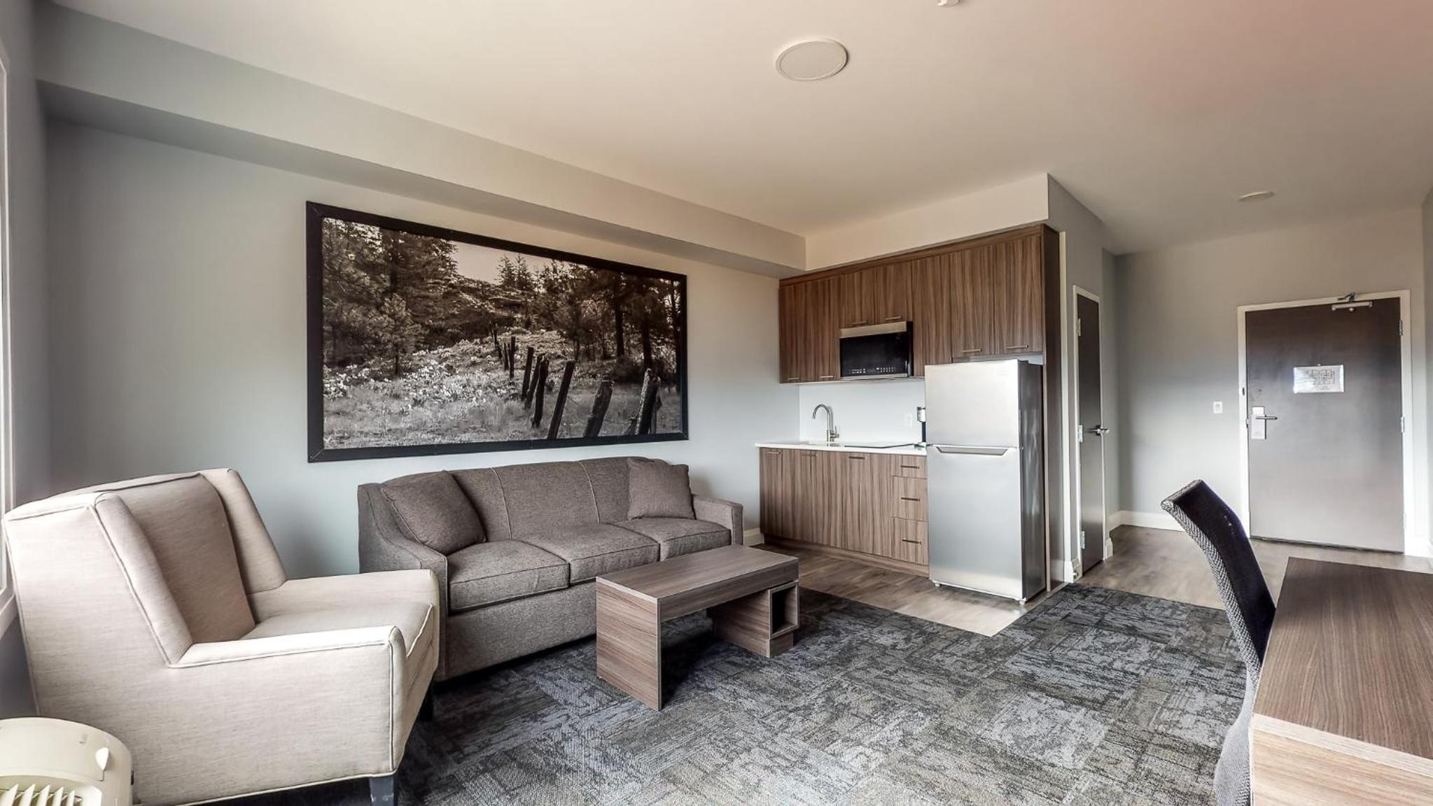 Quadruple Room with Sofa bed - Non Smoking/Interior Hall