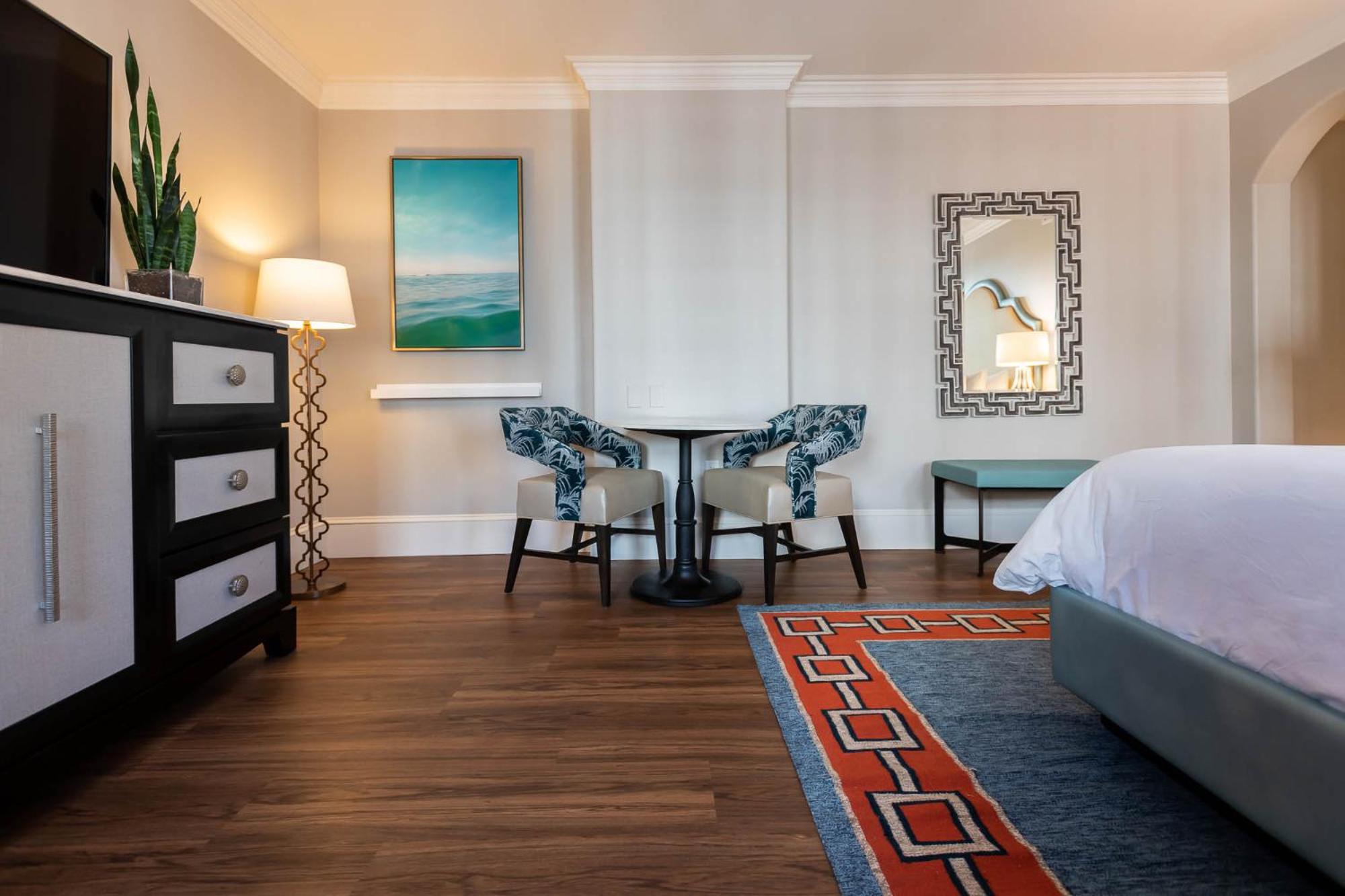 Standard King Room with View photo 2