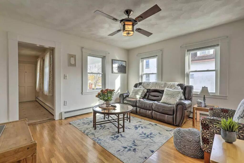 Three-Bedroom Apartment photo 1
