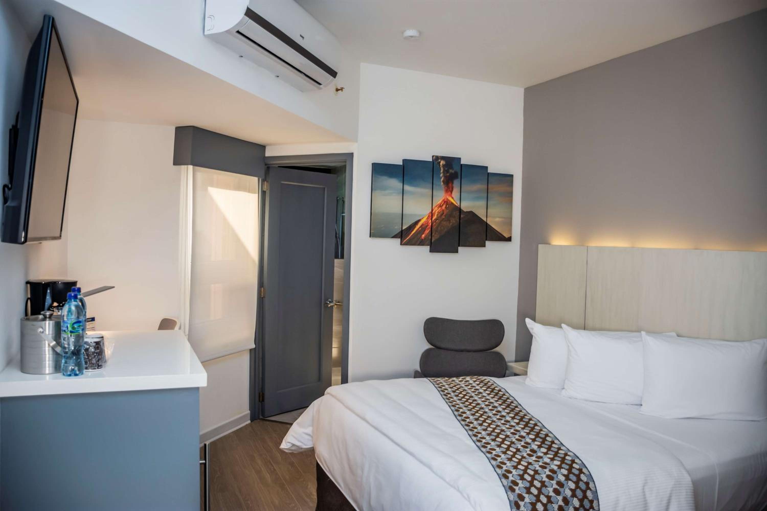 Superior King Room - Non-Smoking