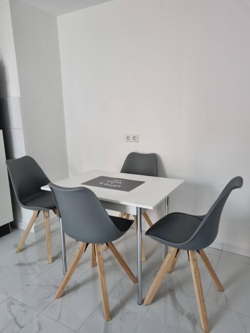 Two-Bedroom Apartment - Photo 4