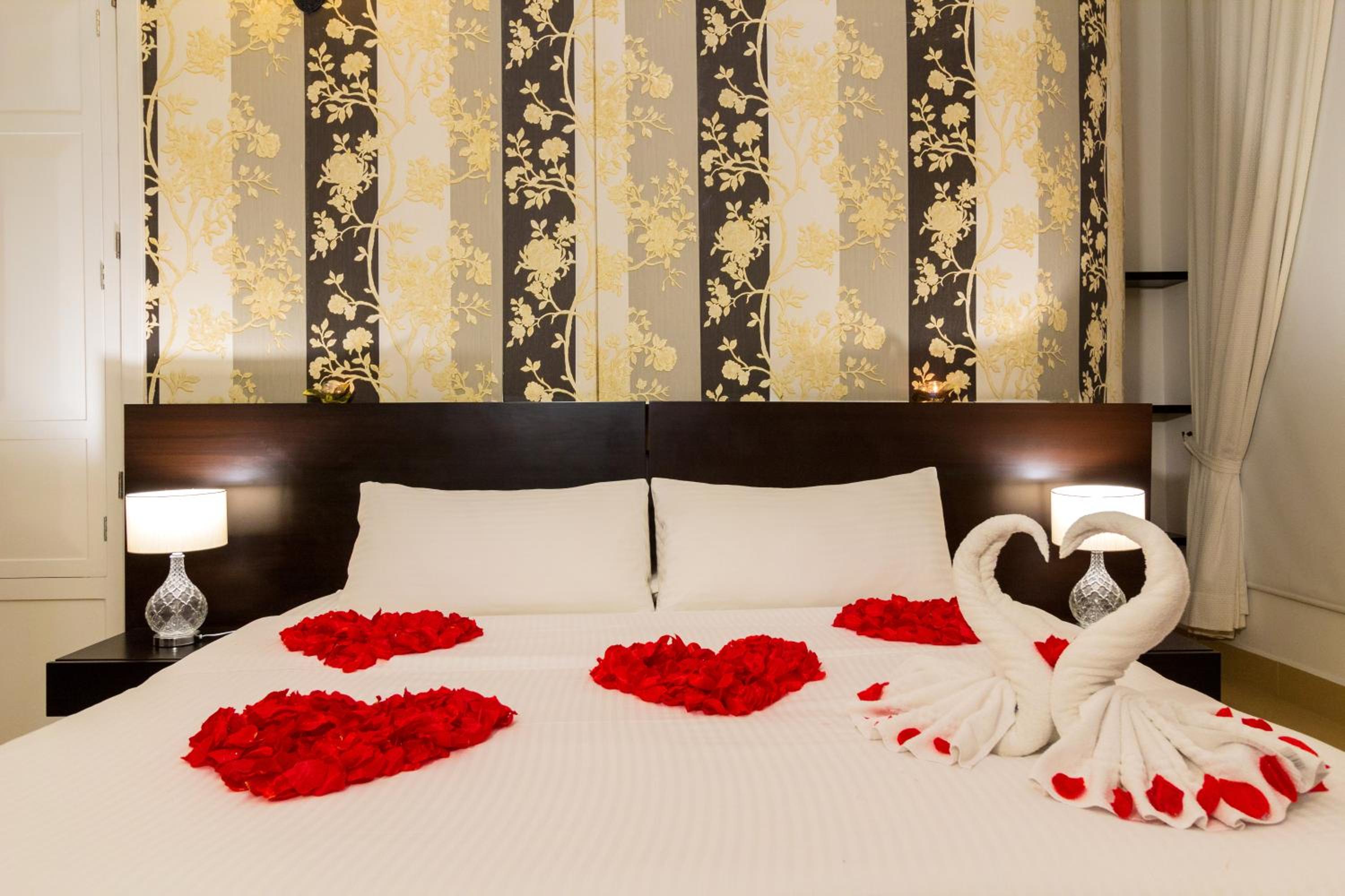 Deluxe King Room photo 2