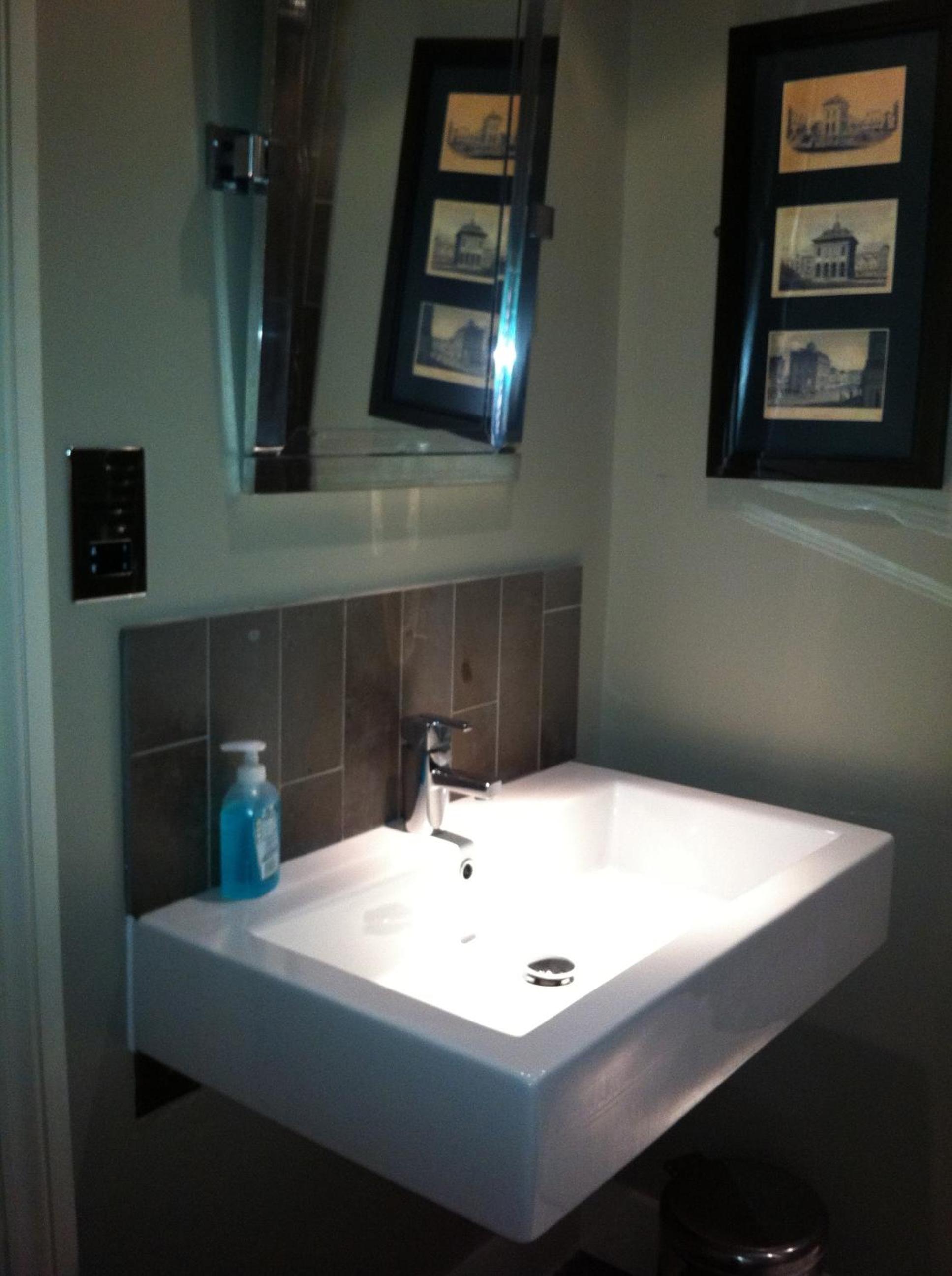 Deluxe King Room - Photo 4