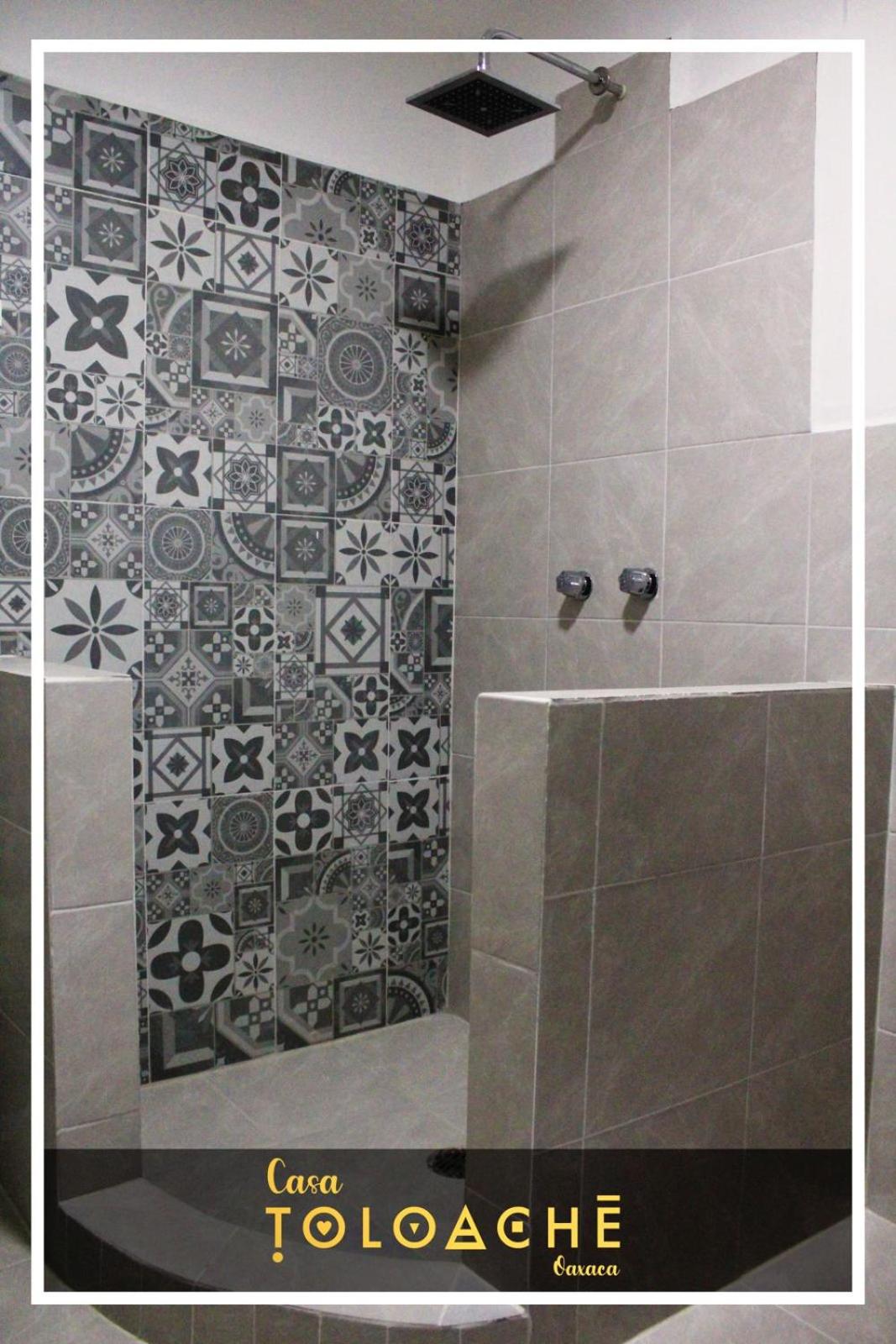 Twin Room - Photo 2