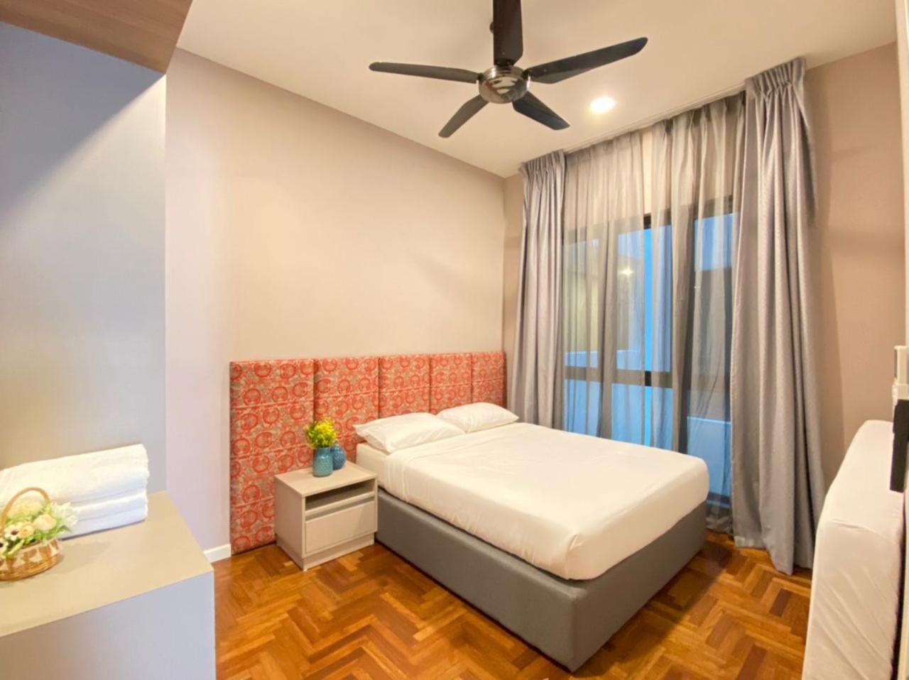 Three-Bedroom Apartment - Photo 23