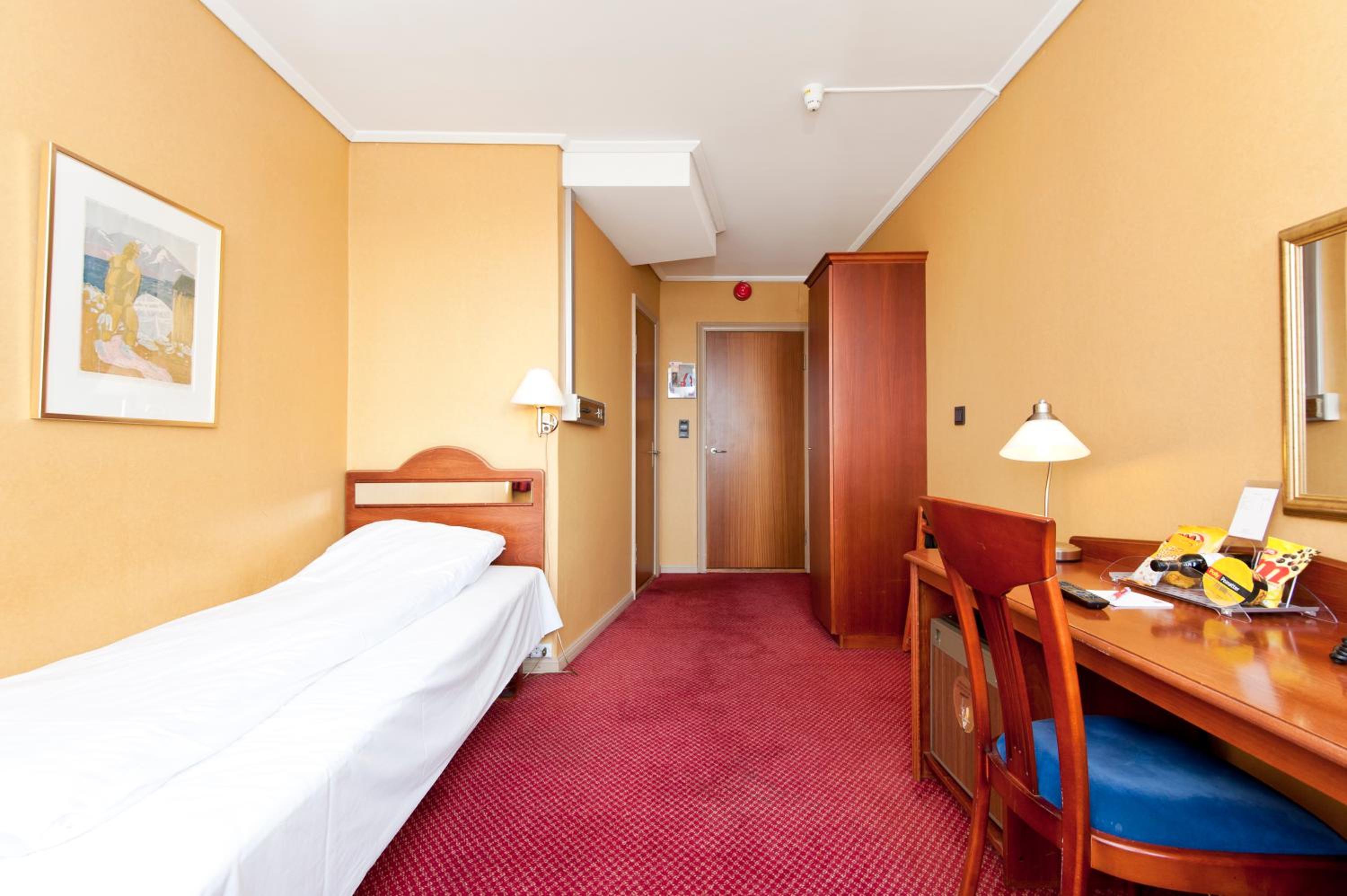 Single Room photo 1