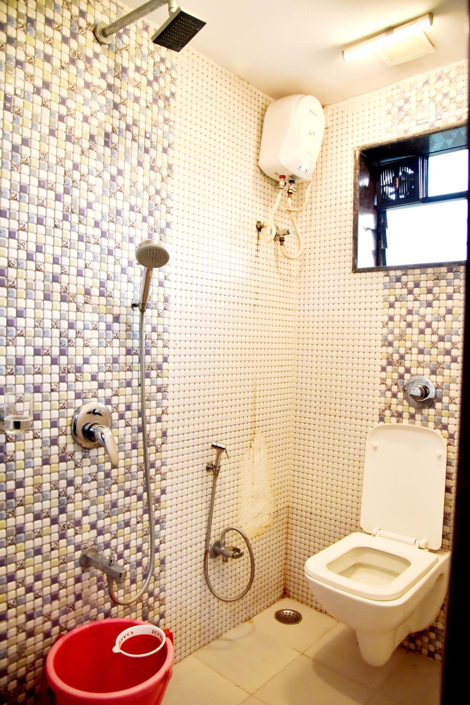 Standard Room with Balcony photo 3