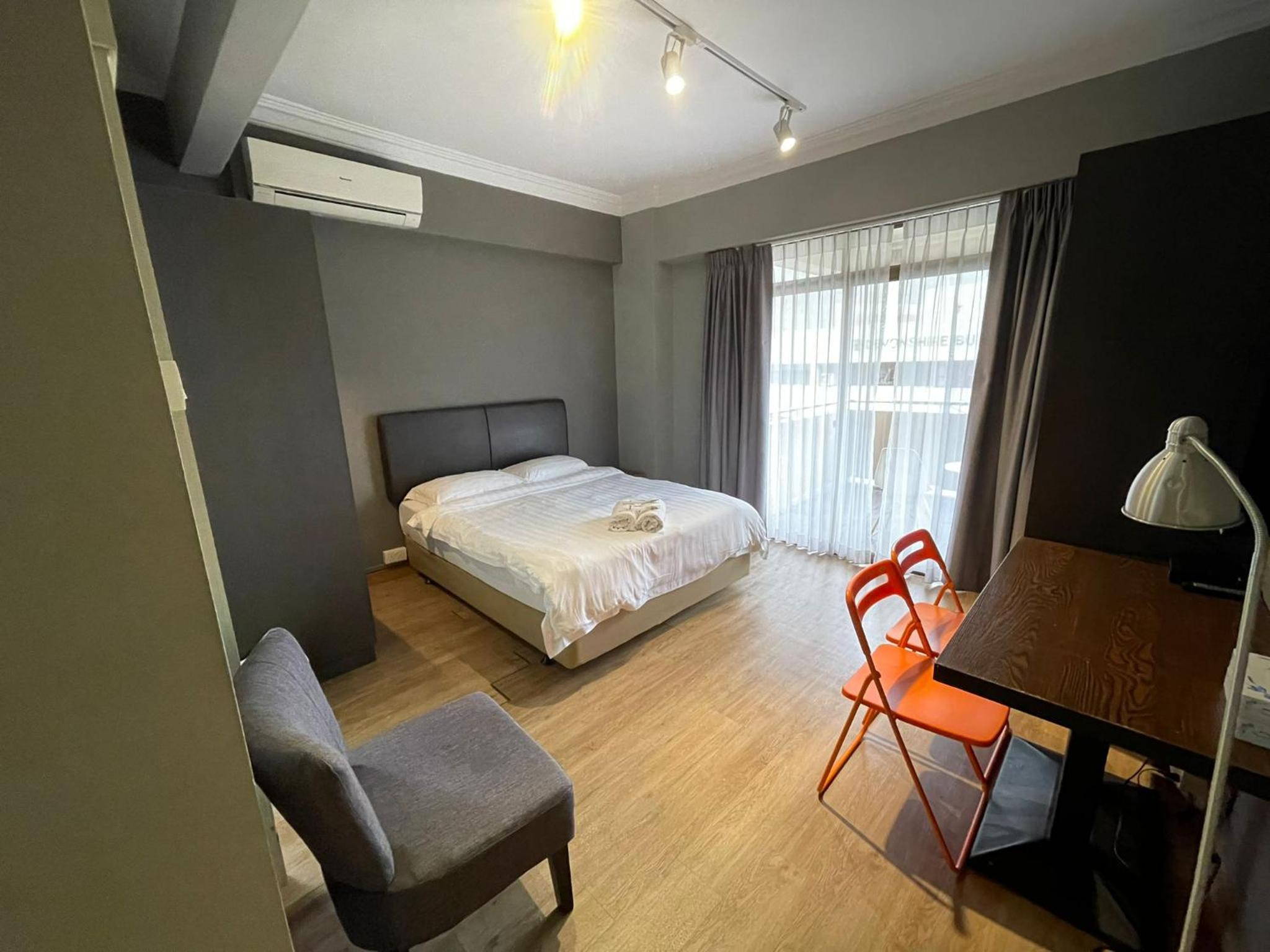 Standard Premium Studio with Balcony photo 1
