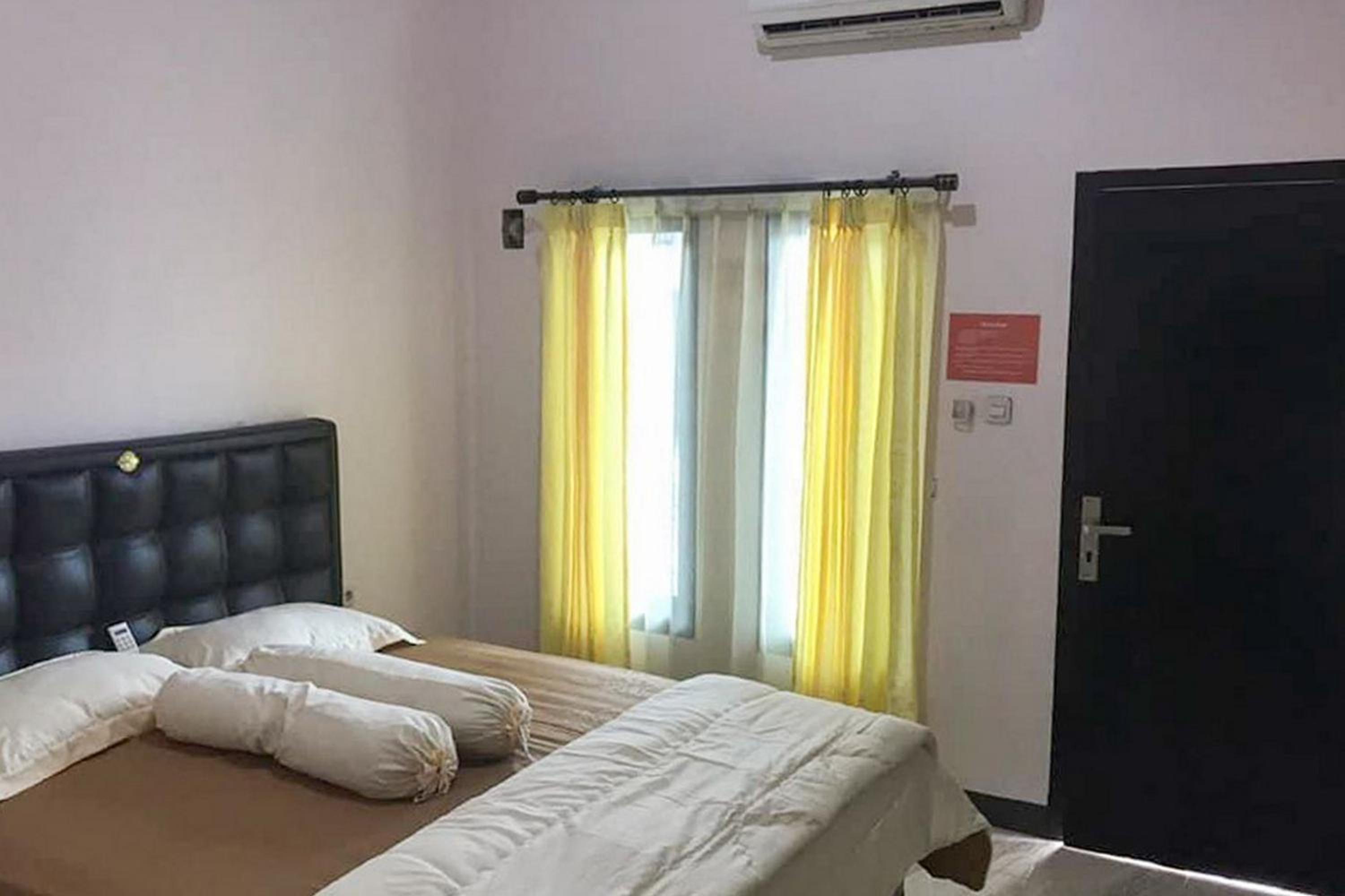 Deluxe Room - Photo 1