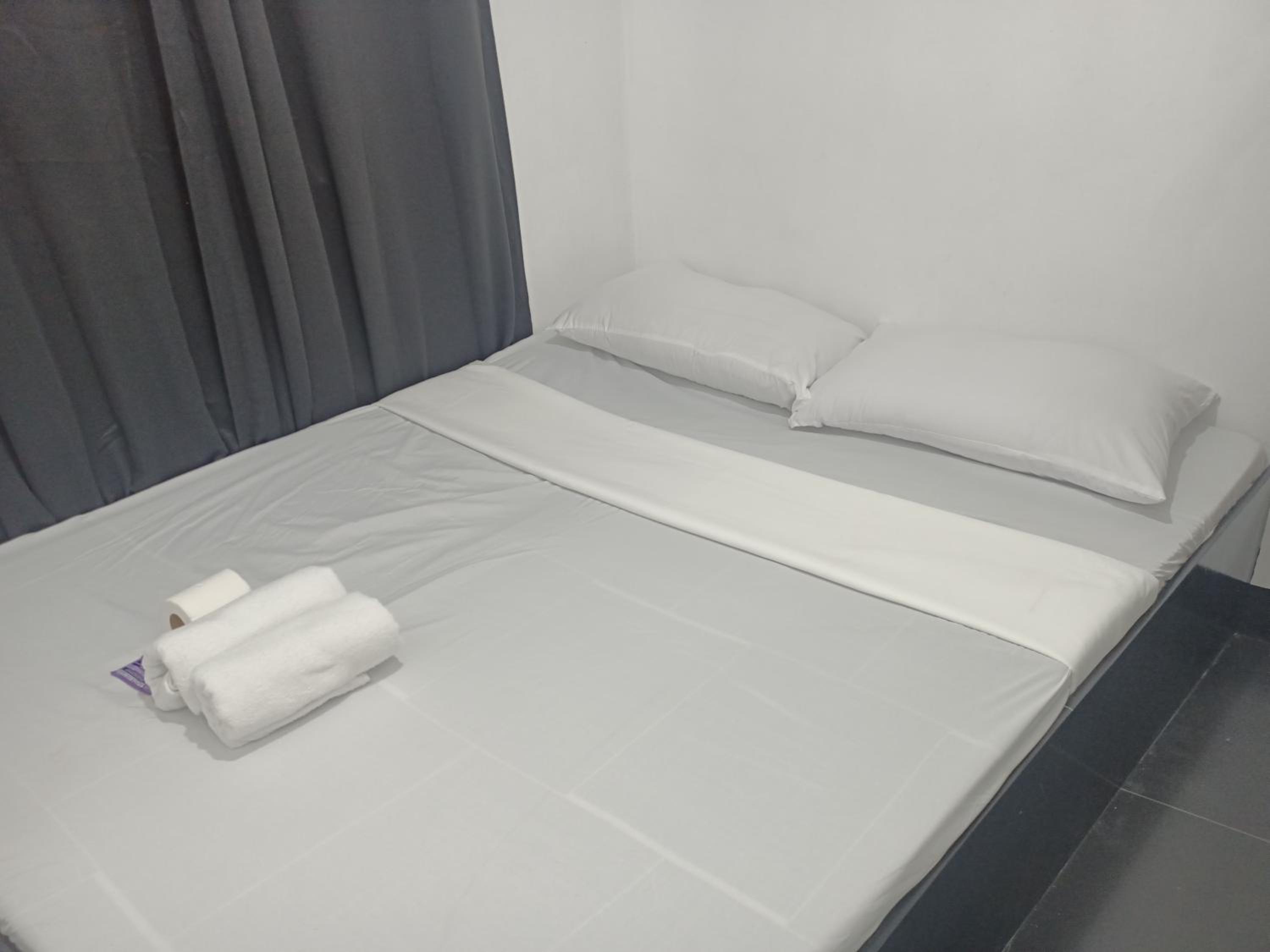 Double Room - Photo 12
