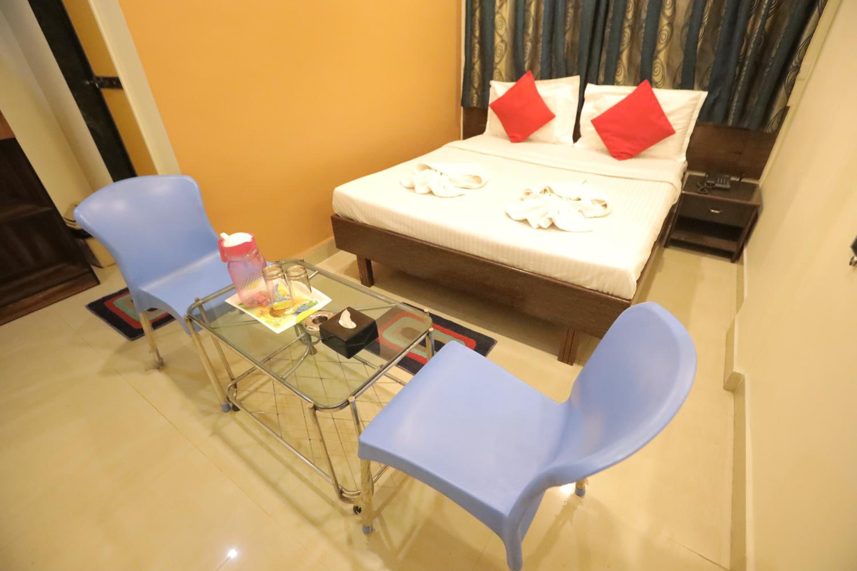 Double Room - Photo 2