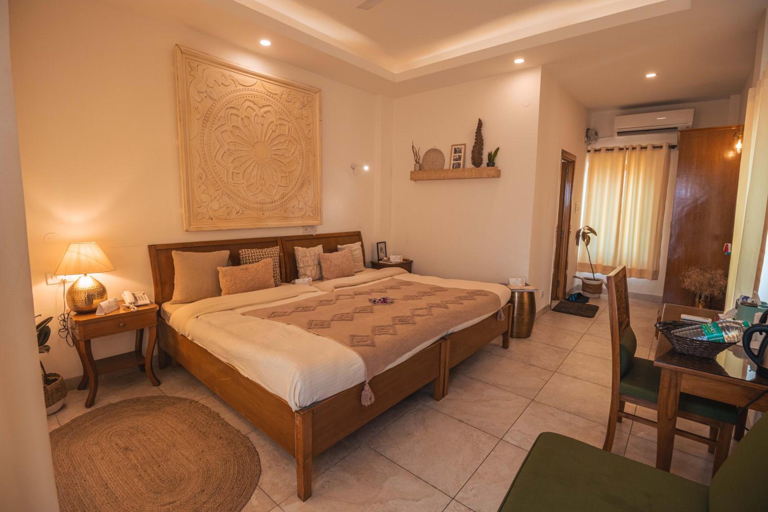 Deluxe Double Room with Pulse Diagnosis and Ayurvedic Short Treatment - Photo 6