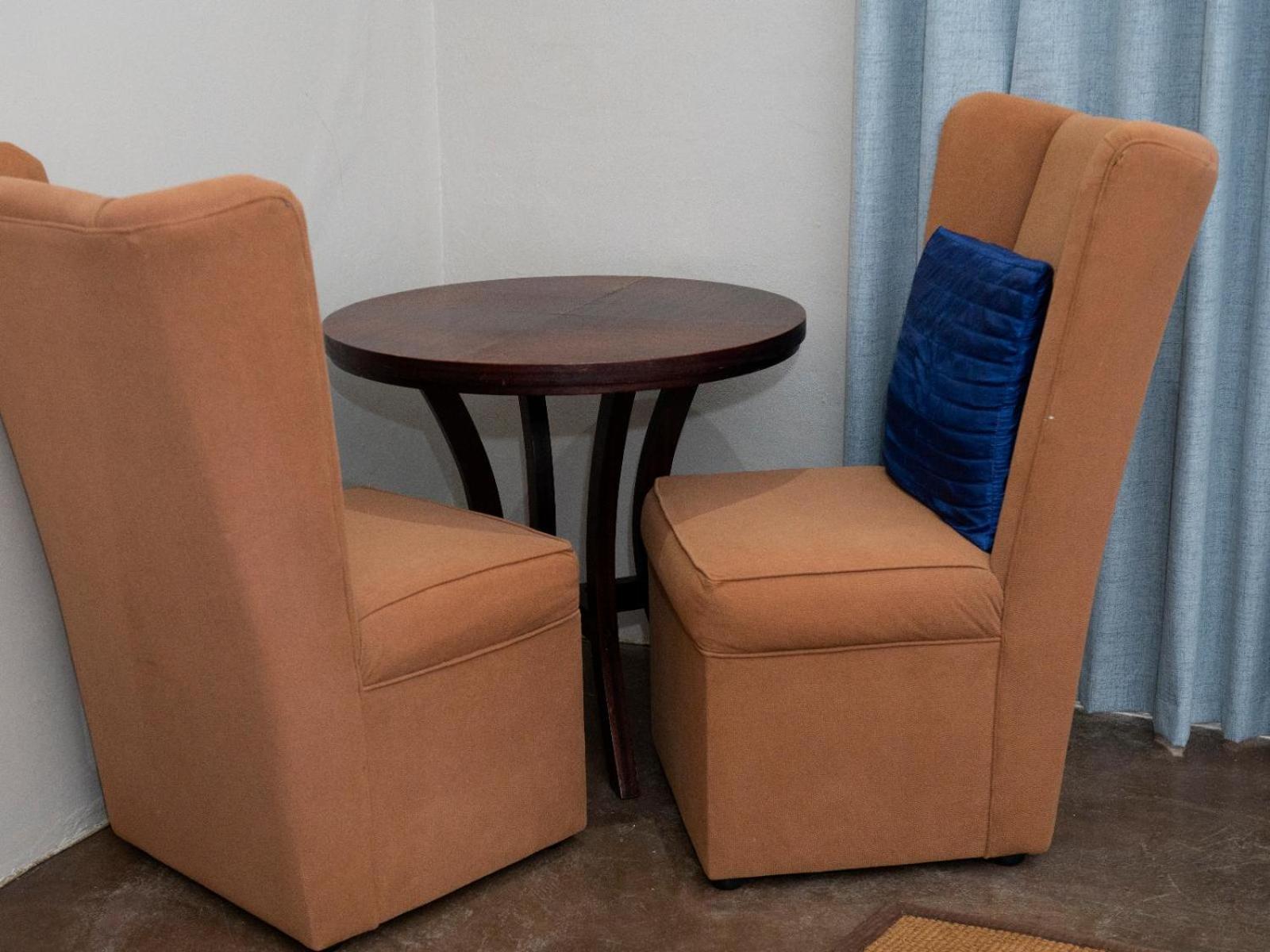 Executive Suite - Photo 6