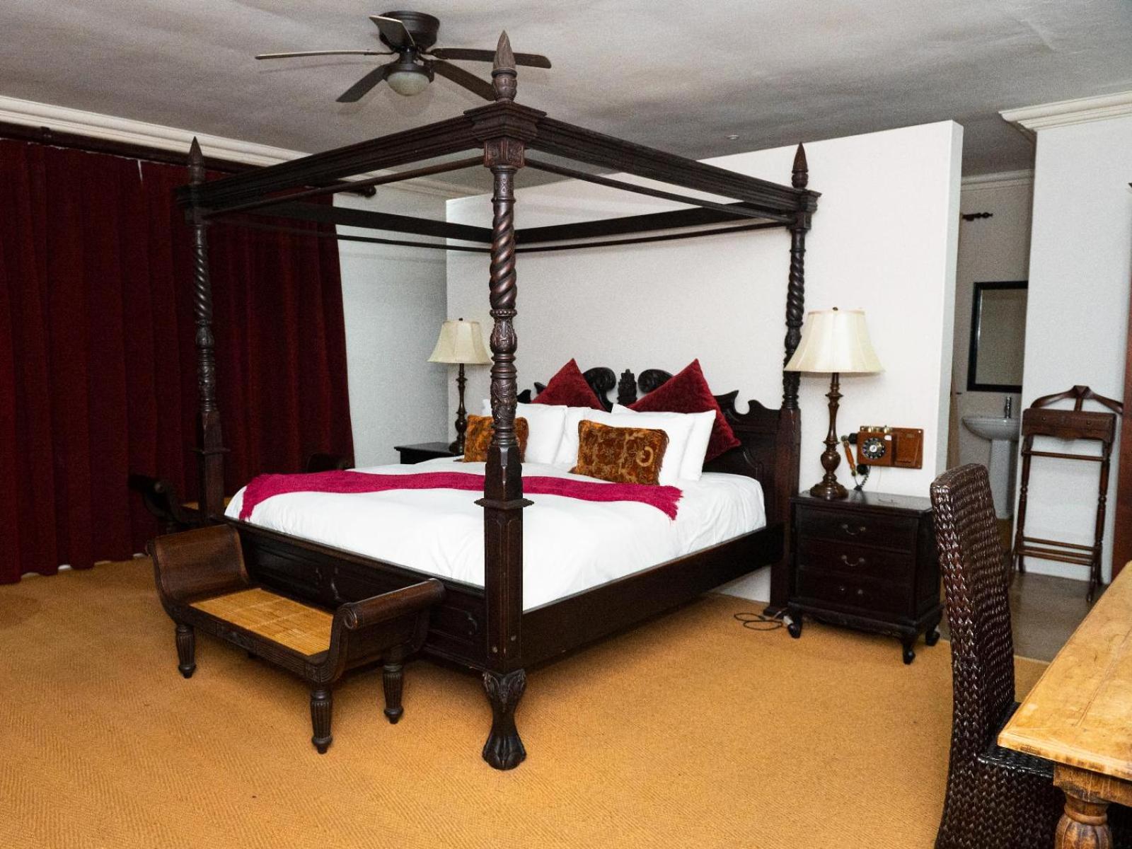 Honeymoon Suite - Photo 1