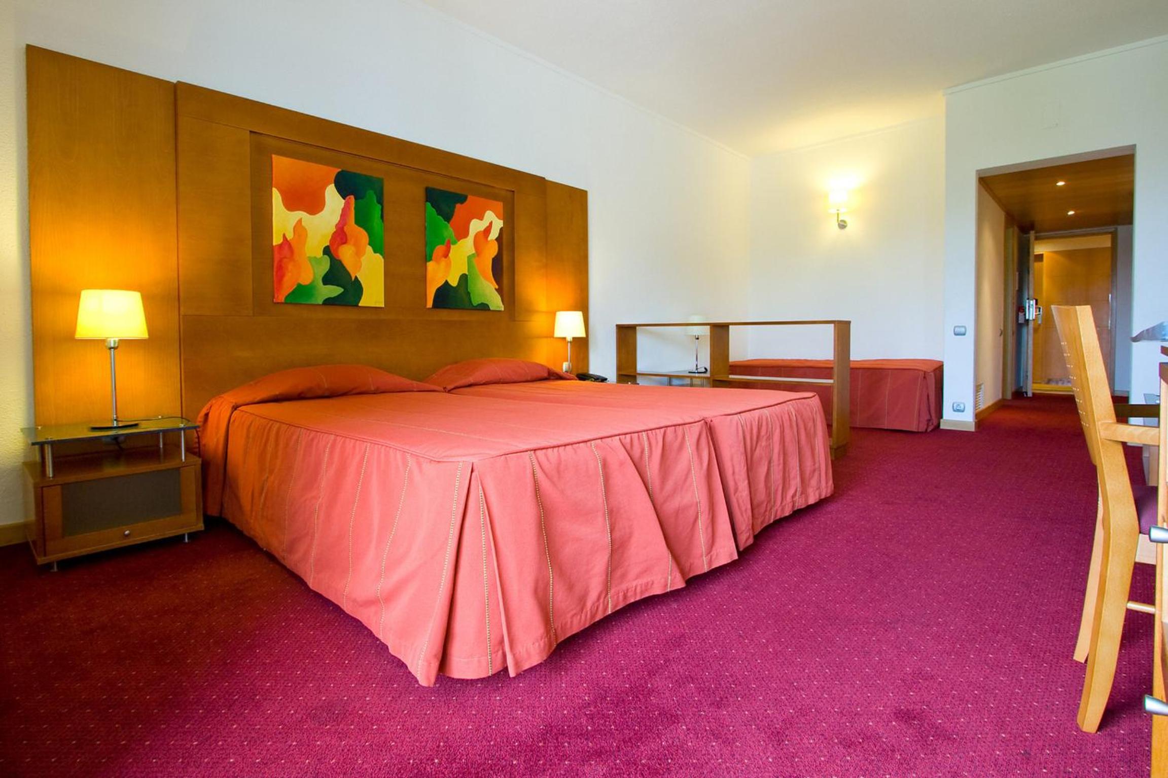 Standard Triple Room - Photo 15