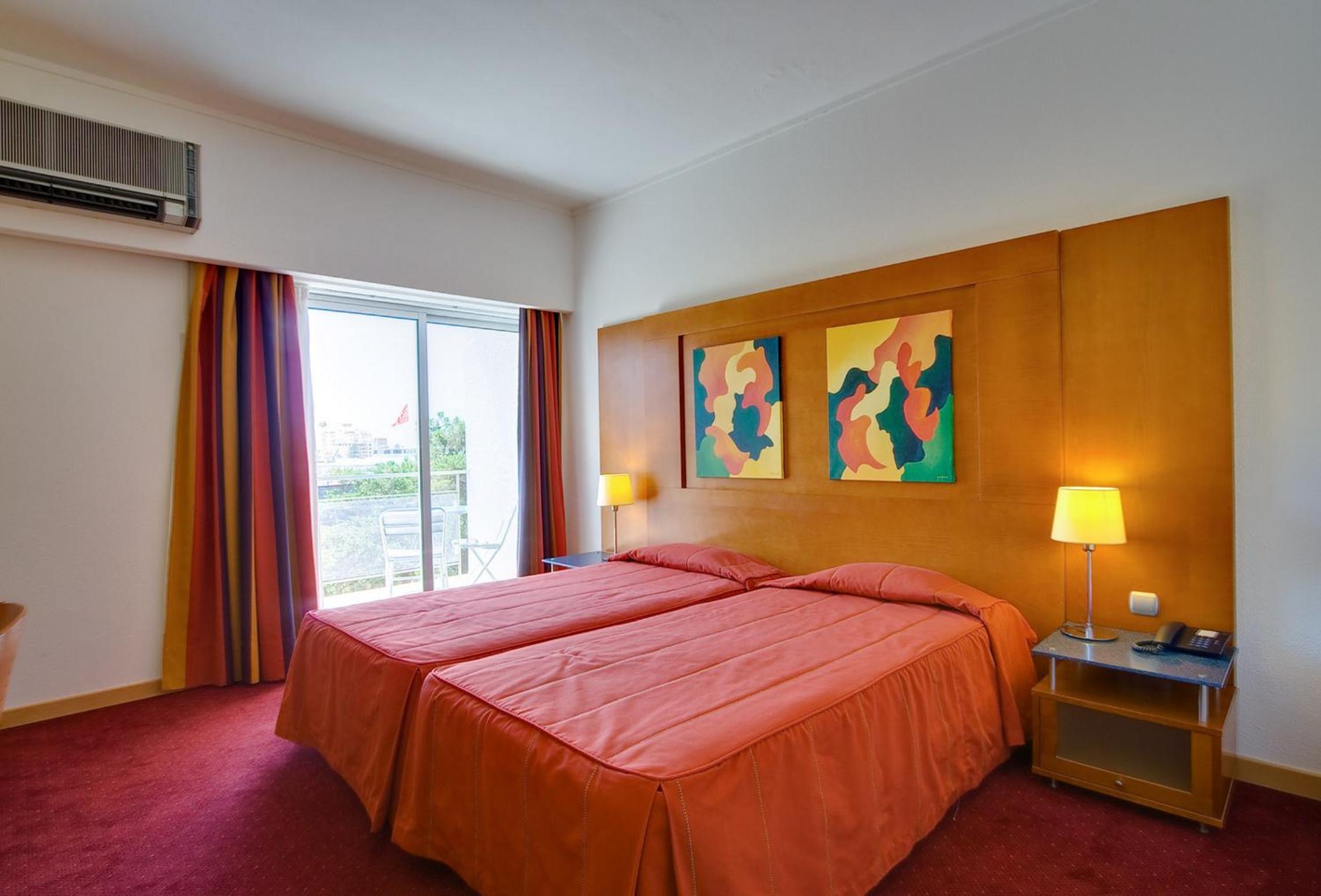 Standard Triple Room - Photo 16