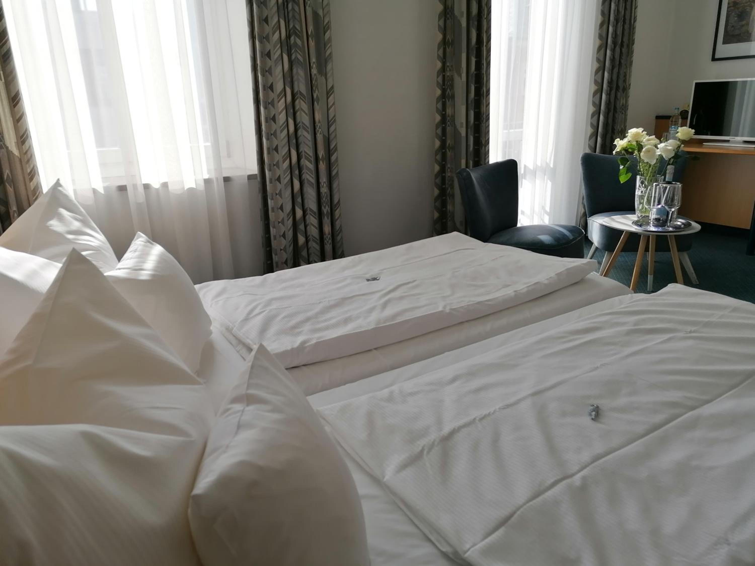 Double Room - Photo 3