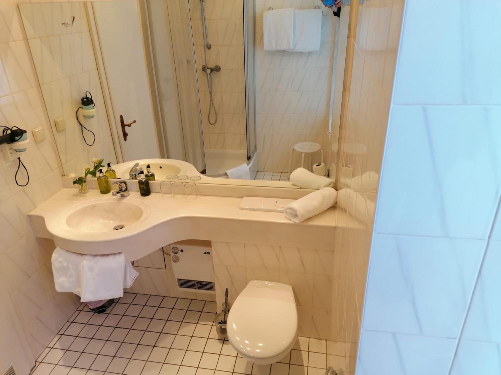 Basic Triple Room - Photo 9