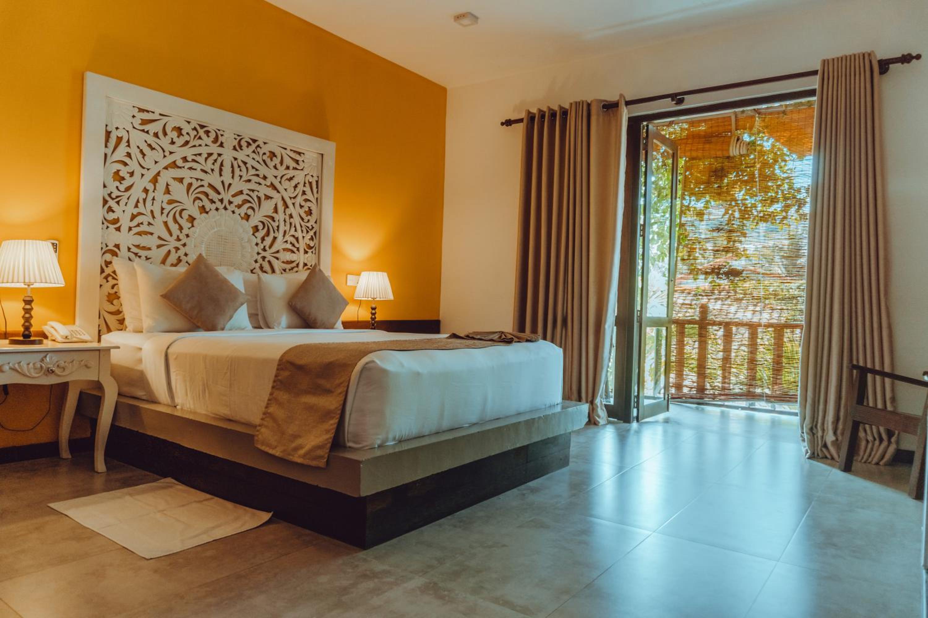 Deluxe Double Room with Balcony