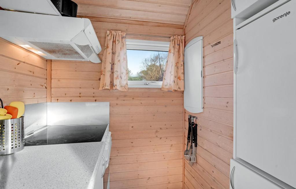 Standard Cottage with Private Bathroom - Photo 14